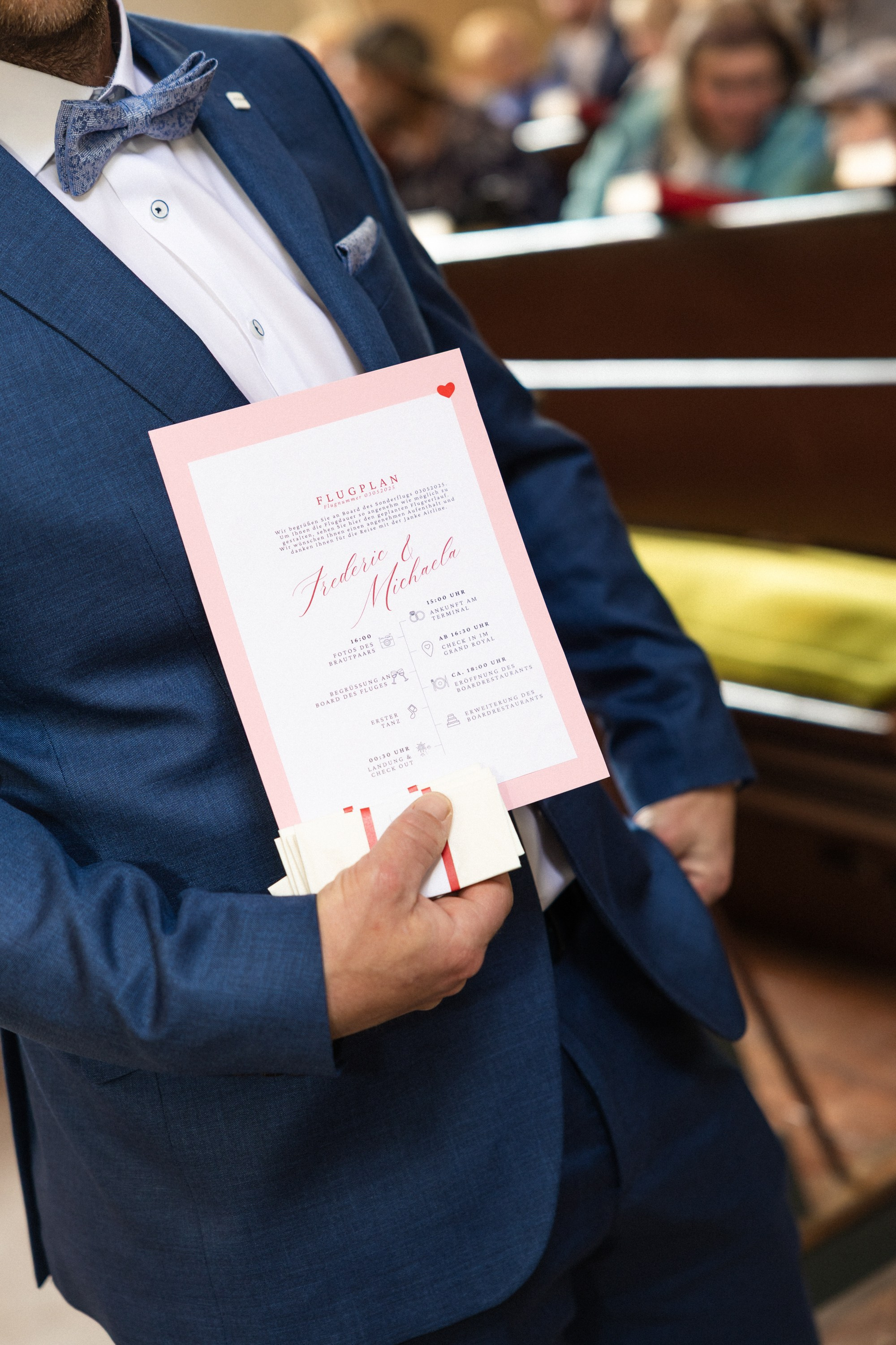 Kirchliche Trauung in Oerlinghausen. Hochzeitfotograf in Bielefeld