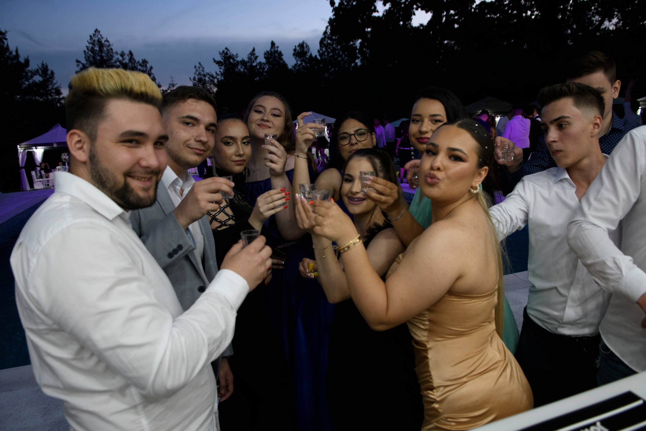 Bal Absolvire Liceul Hermes - Portofino Pool. MDimaFotoStudio. Fotograf de nuntă, evenimente private și de familie