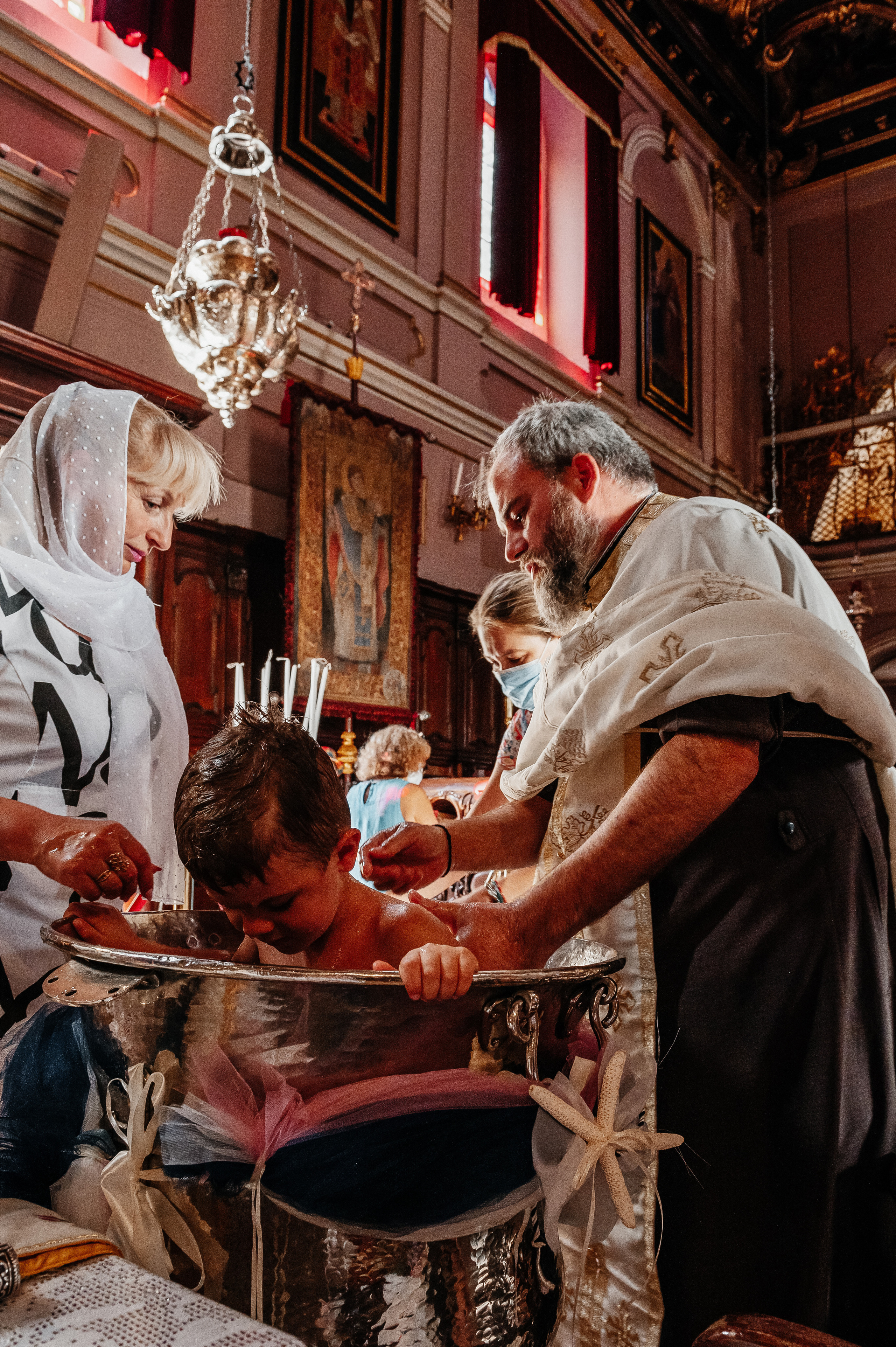 Taufe in St.-Spyridon-Kirche in Korfu, Griechenland. Newbornfotograf Kinderfotograf Ulm Familienfotograf Anastasia Neu-Ulm