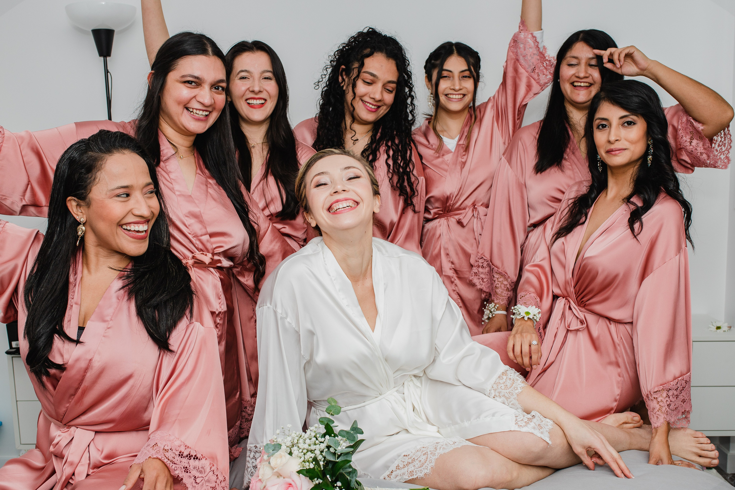 Fotografía de Bodas en Madrid - Rainbox: Capturamos Tu Amor con Pasión. Rainbox Estudio de Fotografía