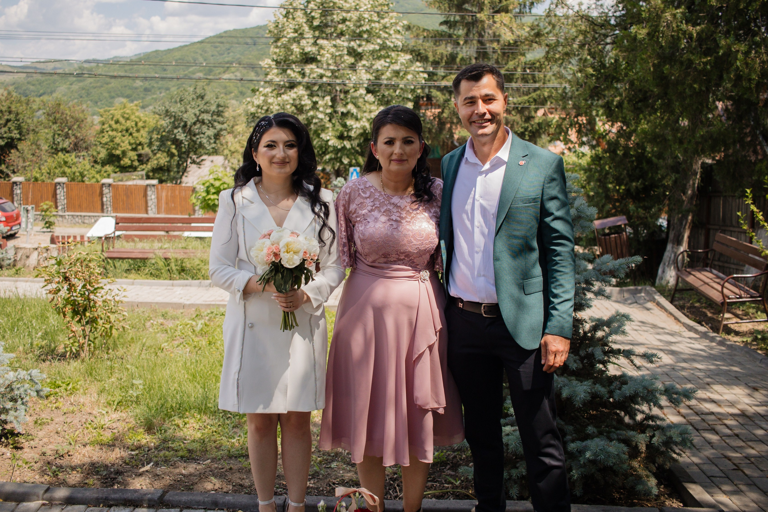 Nadia & George. Fotograf si videograf — evenimente si studio