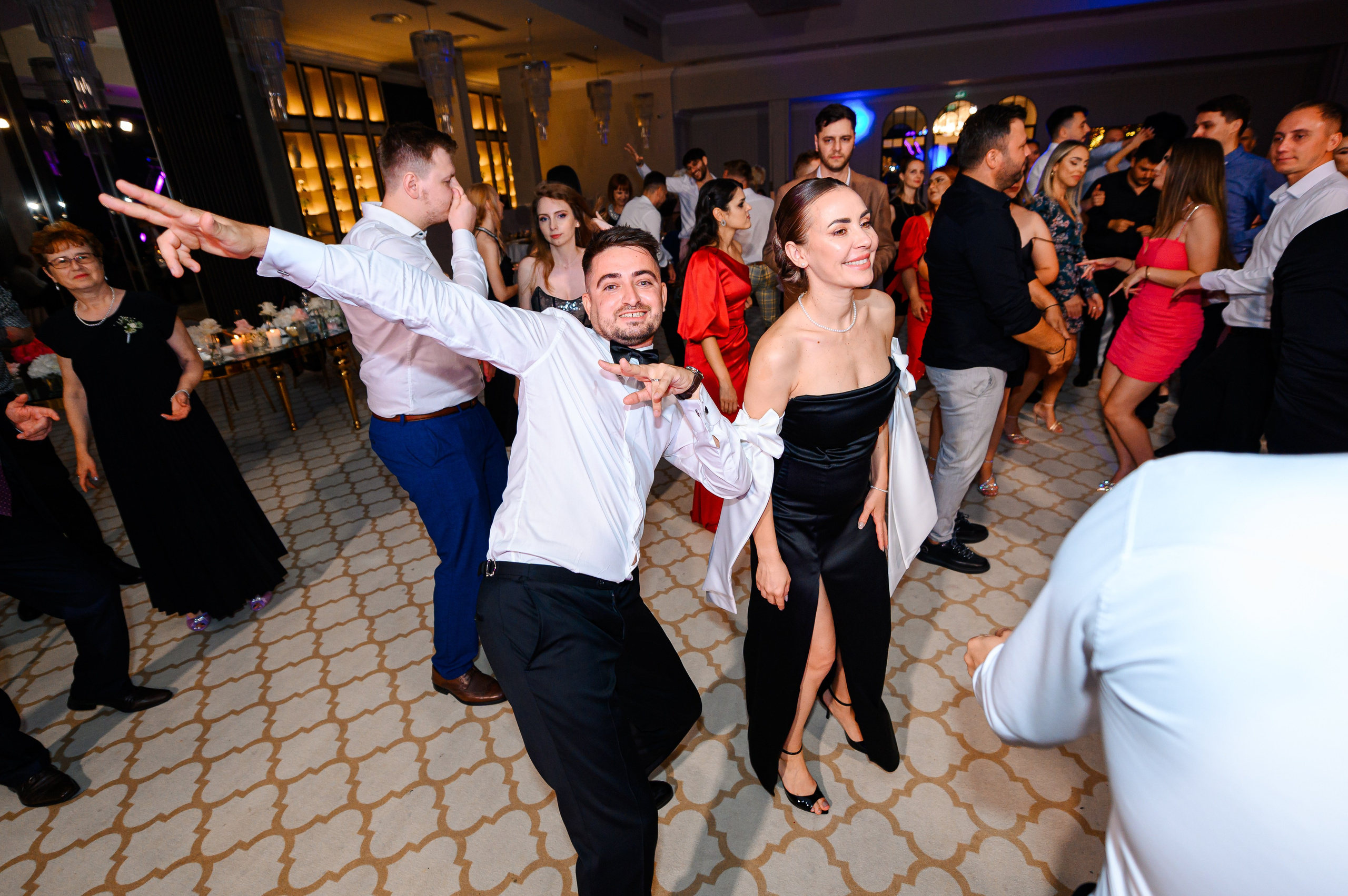 Madalina & Ovidiu. Mugurel Olteanu Fotograf