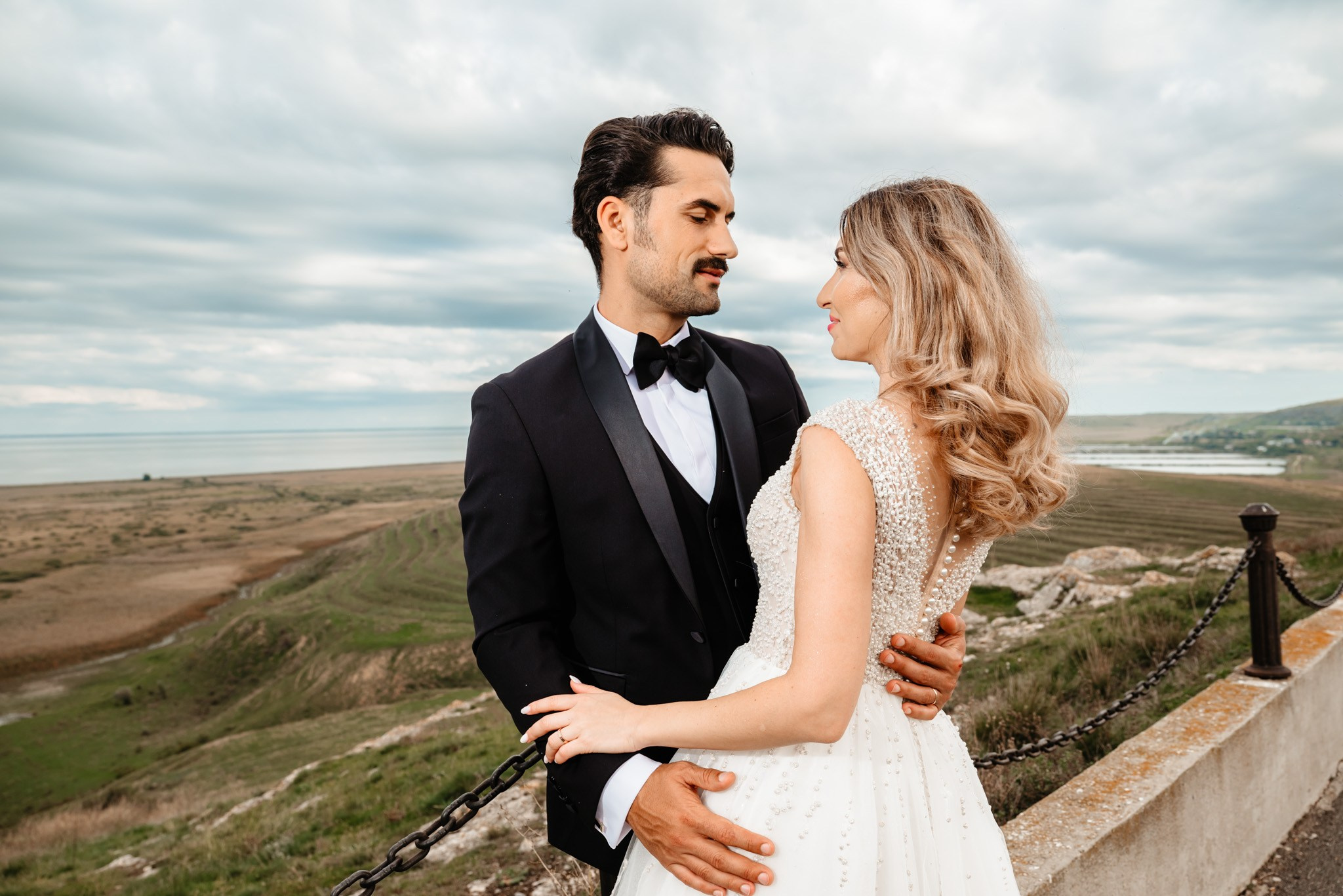 Alexandra & Robert. Www.besttalesstudio.com