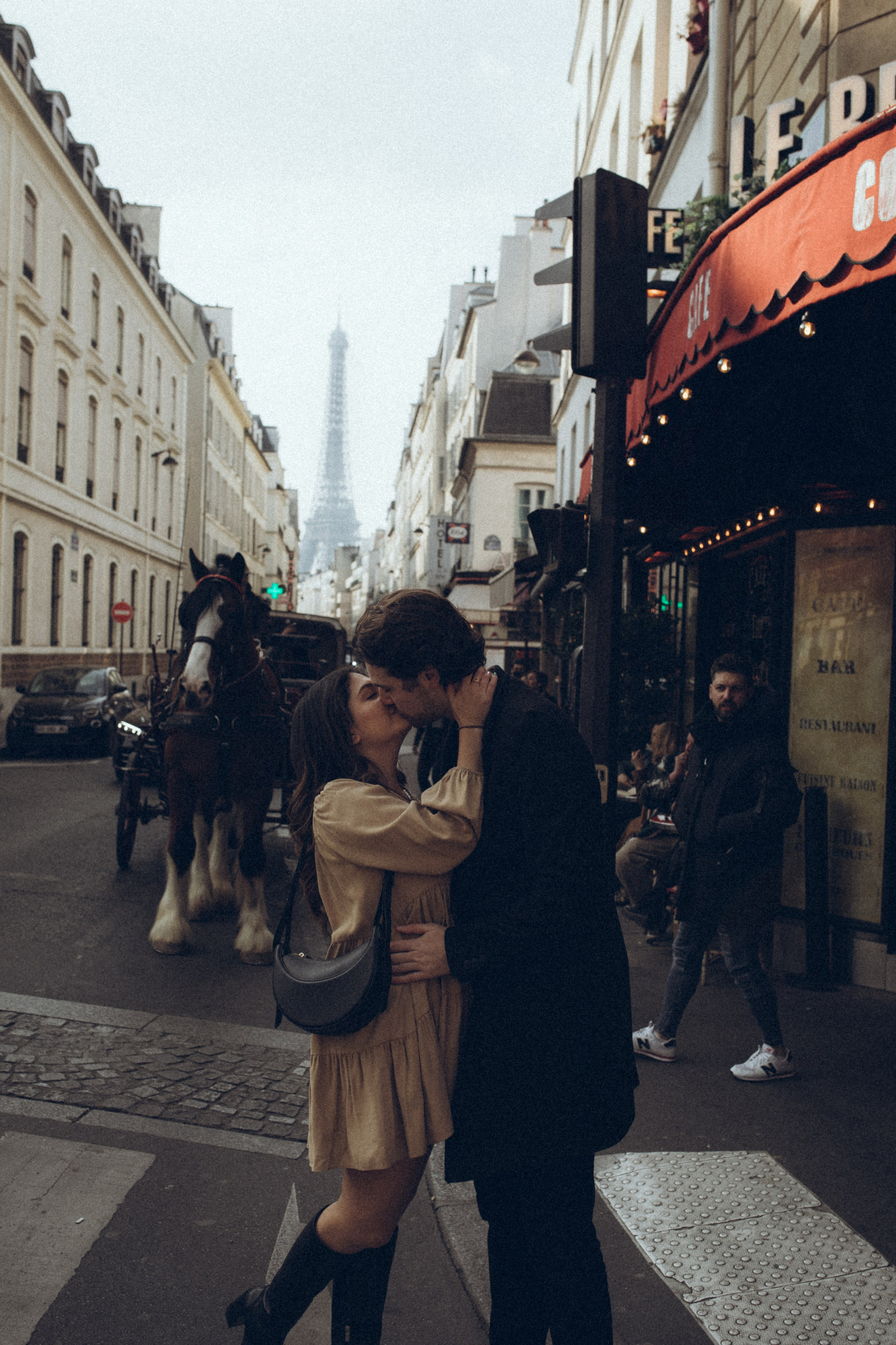 Sissi & Clement / Paris. Photographe Paris