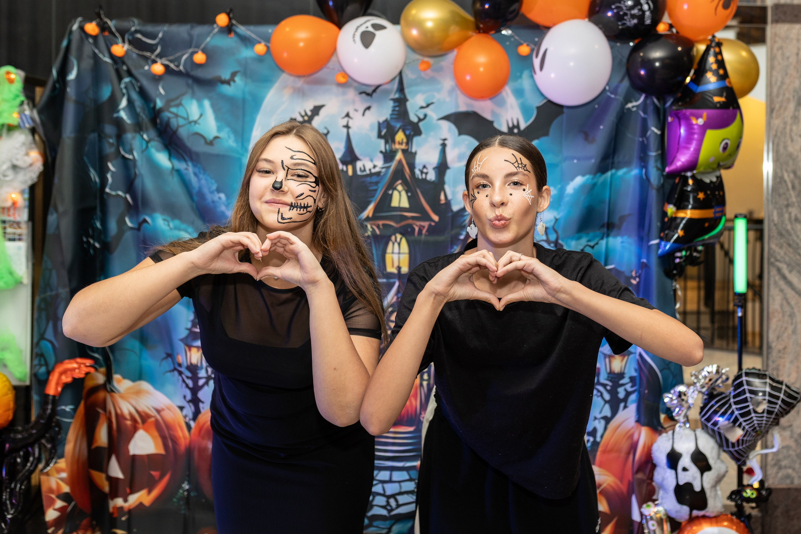 Leo dance studio Helloween 2025. Семейный и детский фотограф в Варшаве Мила Бобровская