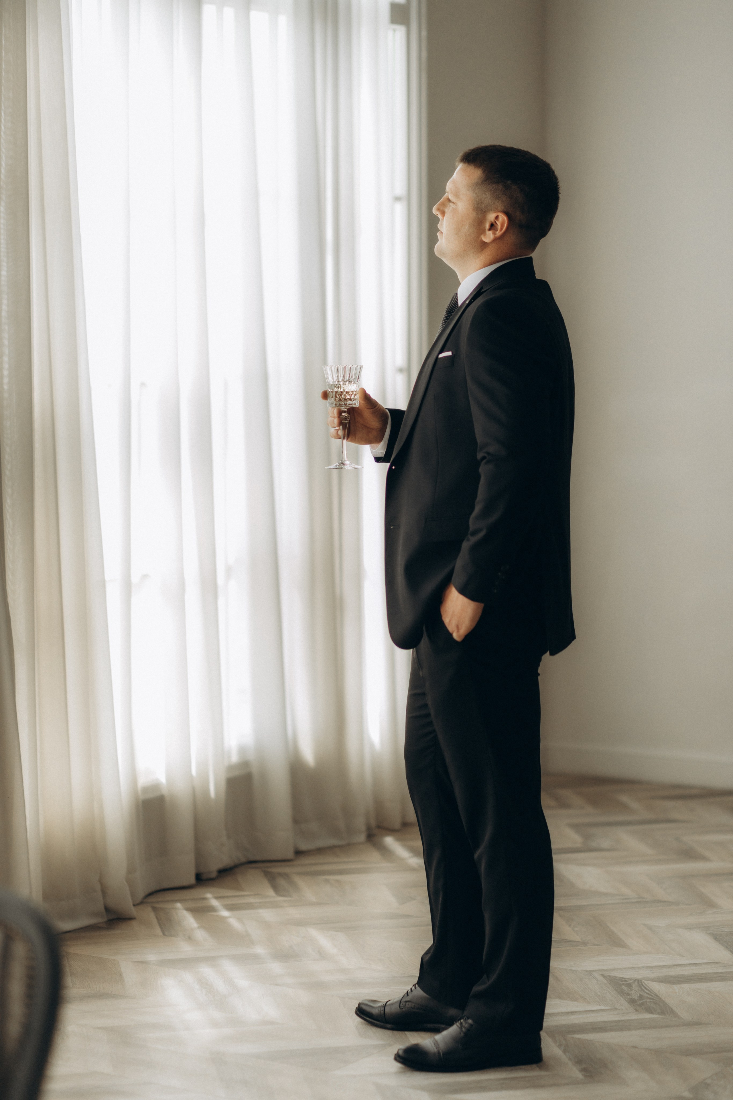 Nikolly & Constantin. Home