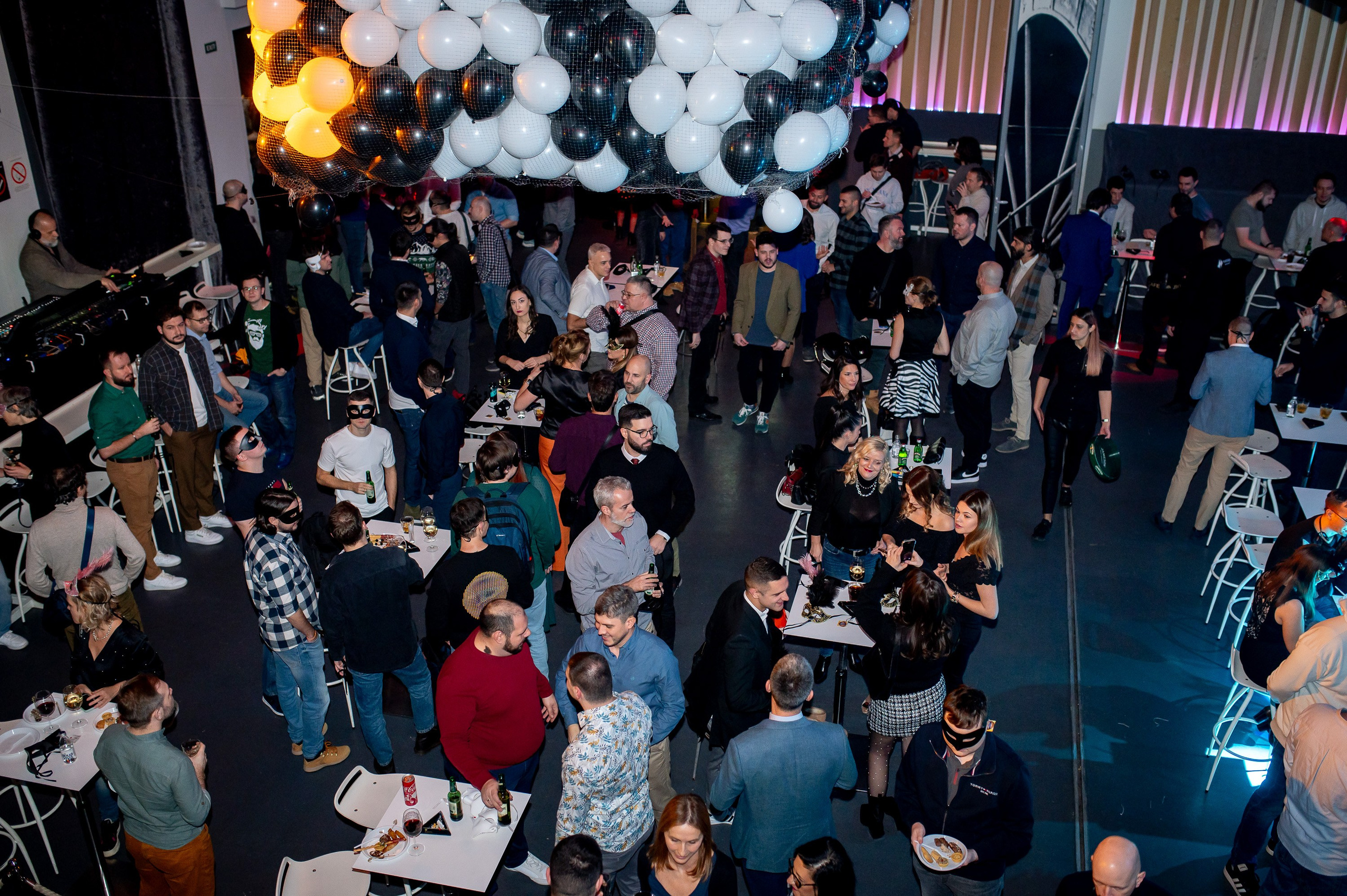 Fotografisanje teambuildinga i korporativnih proslava. Bojana Žuža fotograf u Beogradu 📷 Belgrade photographer