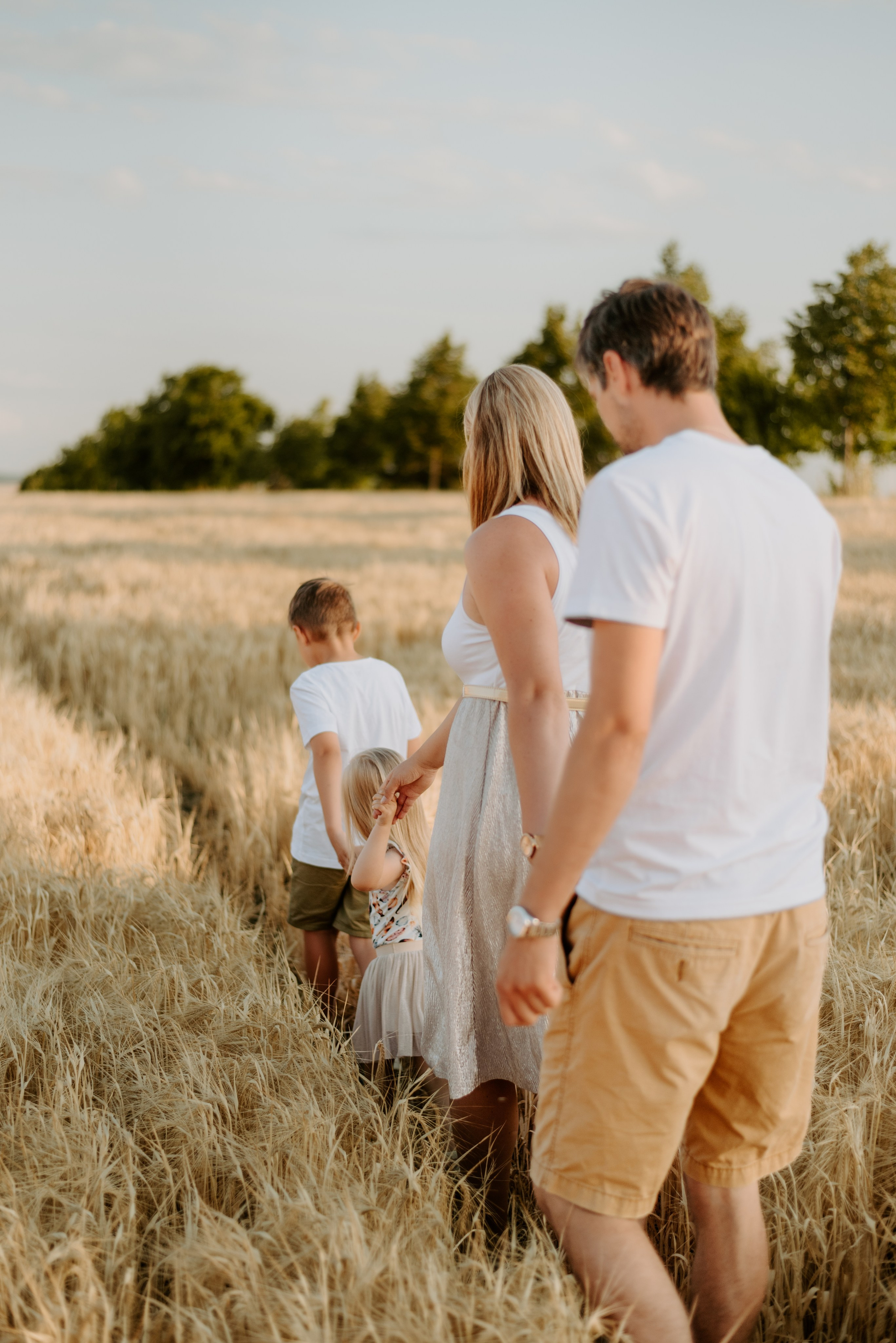 Lucka and family. Lifestyle, wedding and family photographer