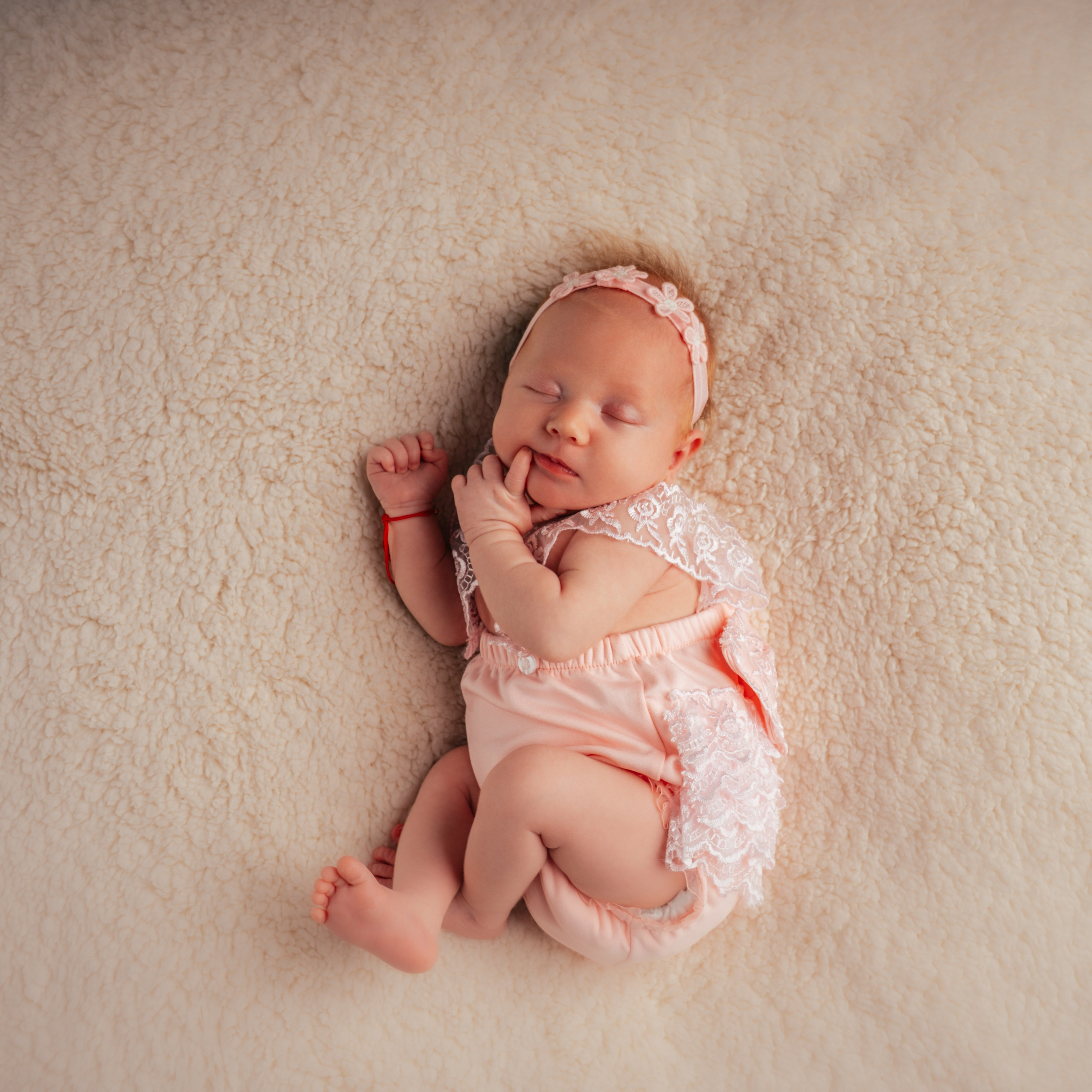 Newborn. VStudio — mai mult decât fotografii