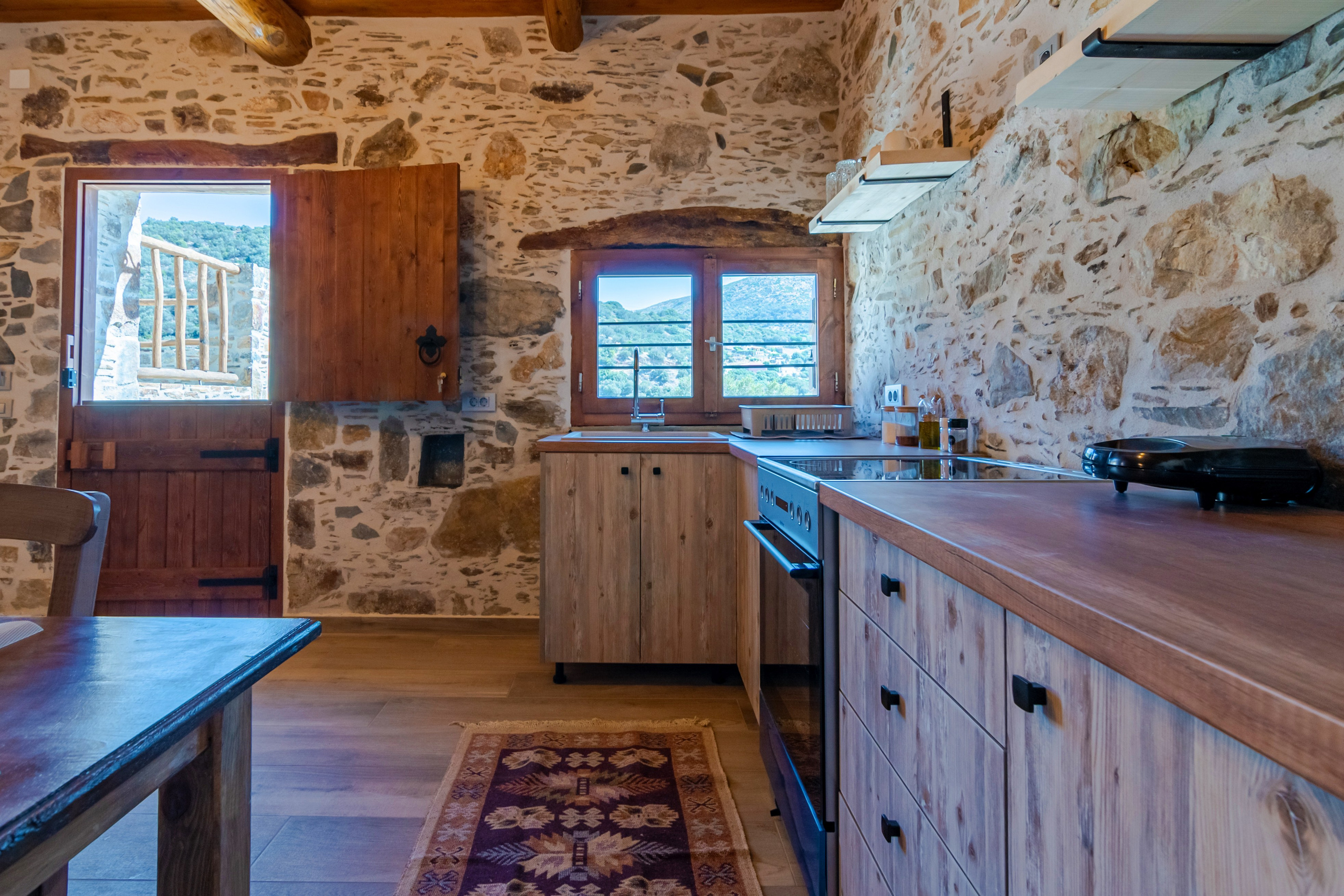 Plagia Stone studio. Photograper in Chania, Crete