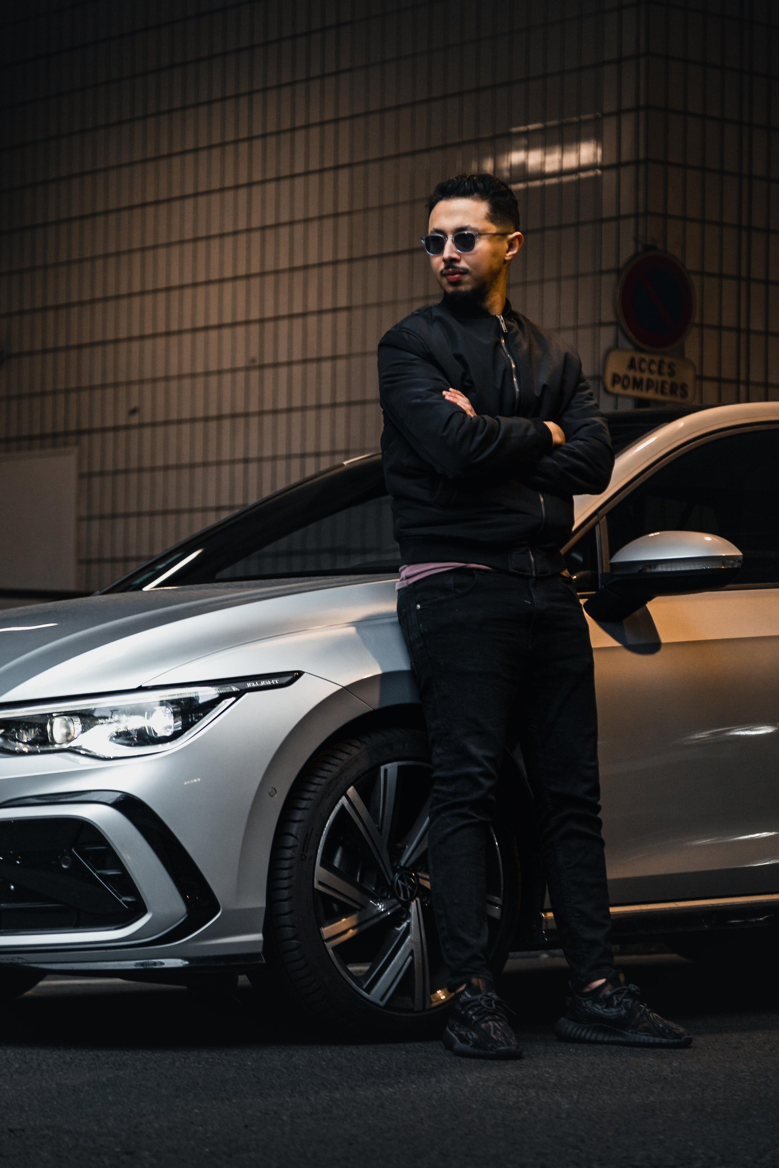 Hamza x Golf 8 R-line. Photographer in Paris — Vitalii Motruk