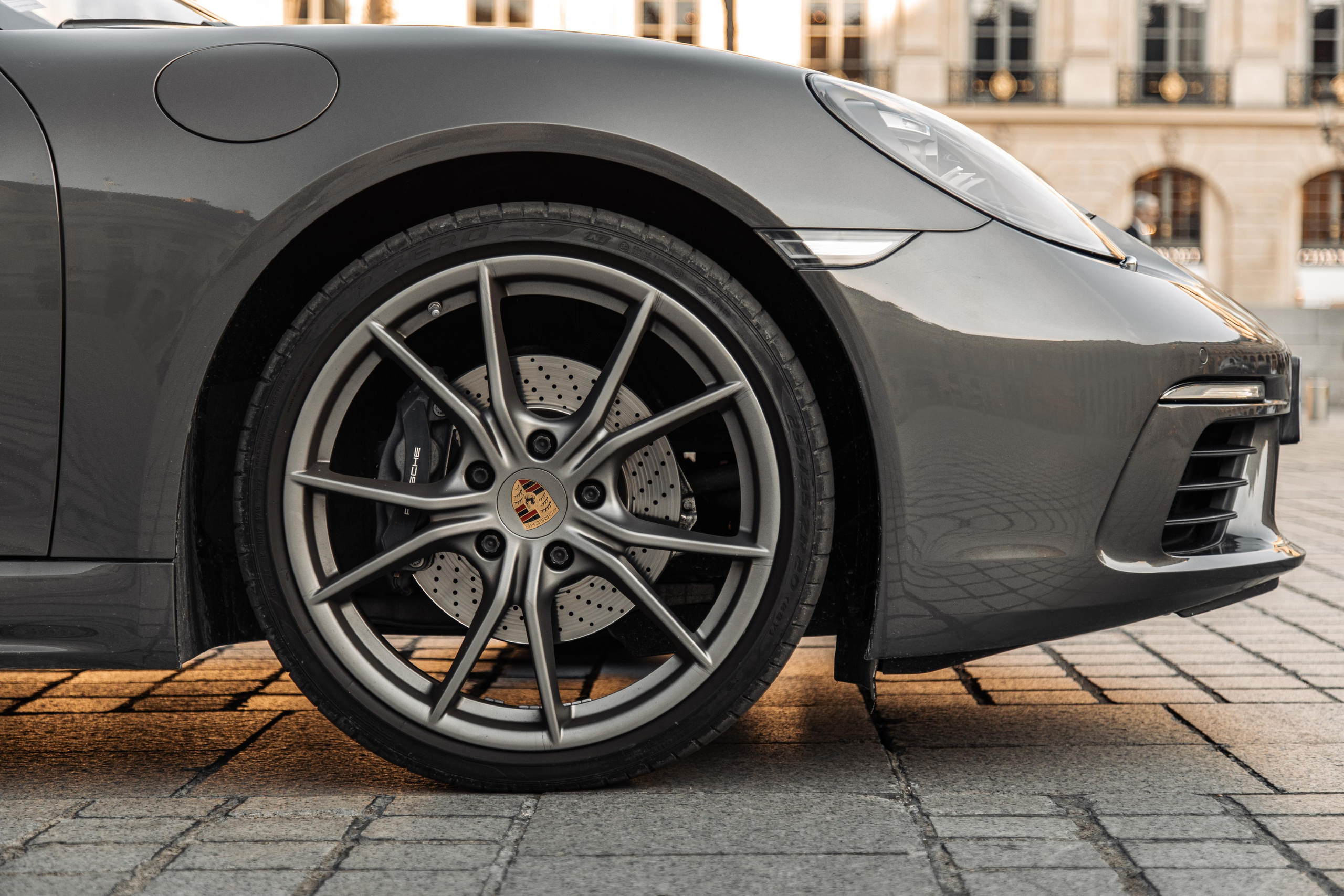 Porsche Boxter. Photographer in Paris — Vitalii Motruk