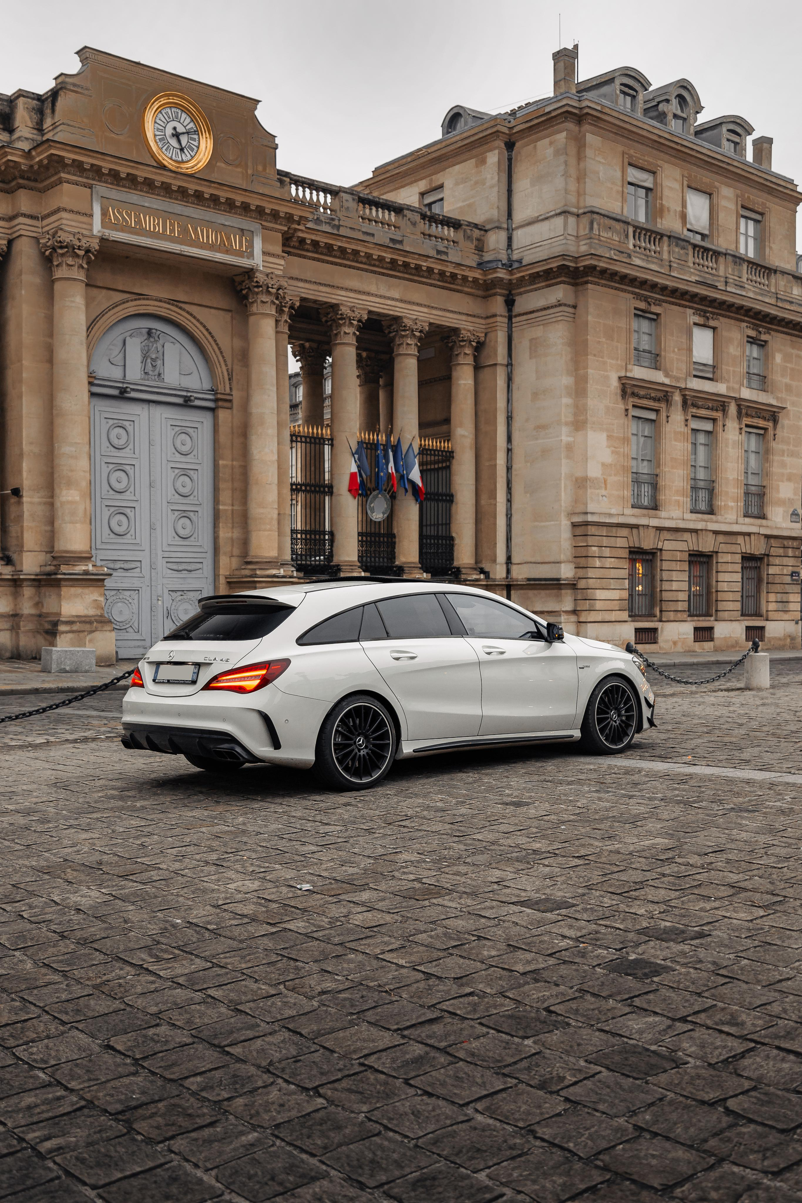 Mercedes-Benz CLA 45 AMG. Photographer in Paris — Vitalii Motruk