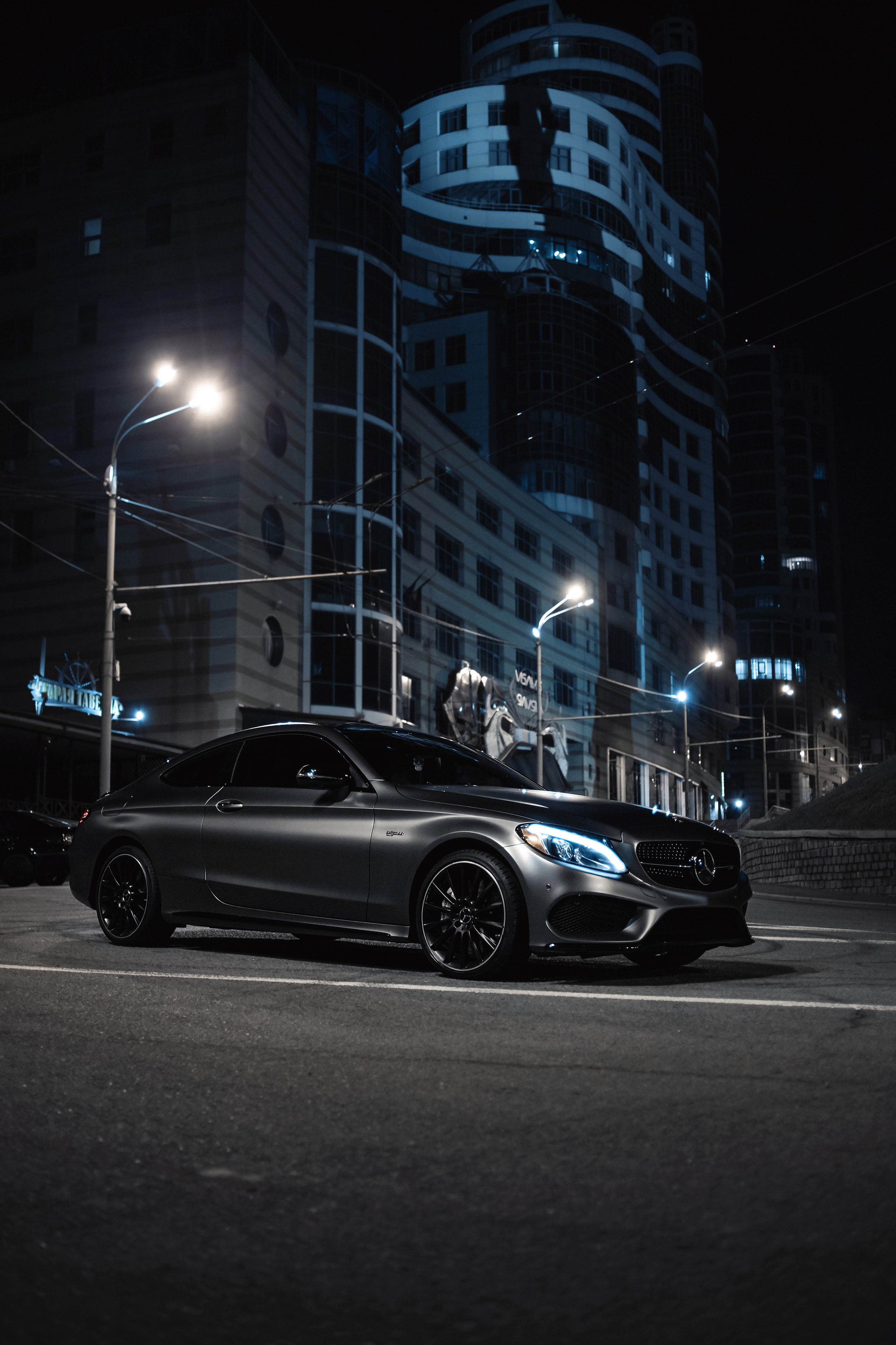 Mercedes-Benz C43 AMG. Photographer in Paris — Vitalii Motruk