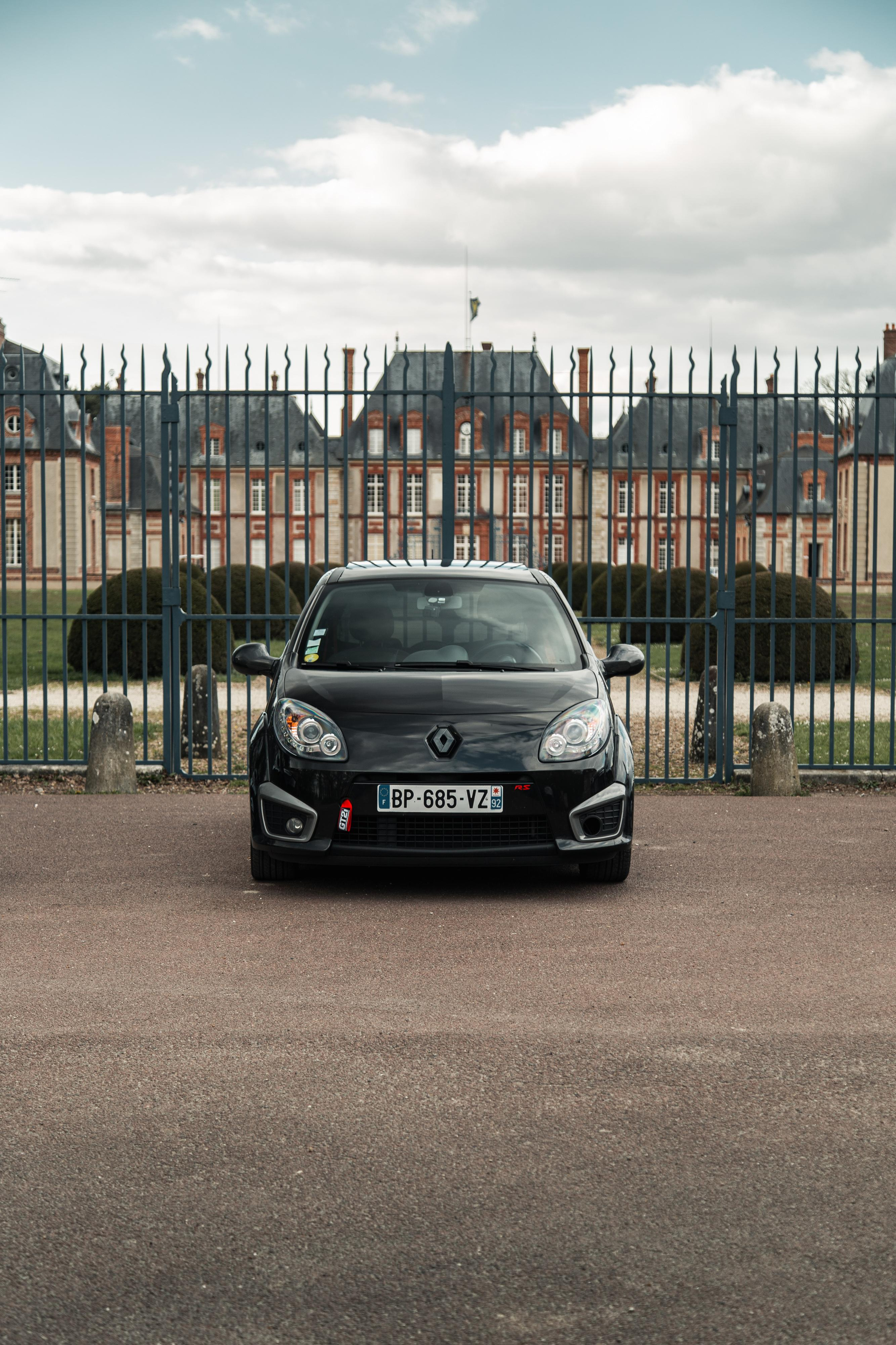 Balade avec Renault Sport. Photographer in Paris — Vitalii Motruk