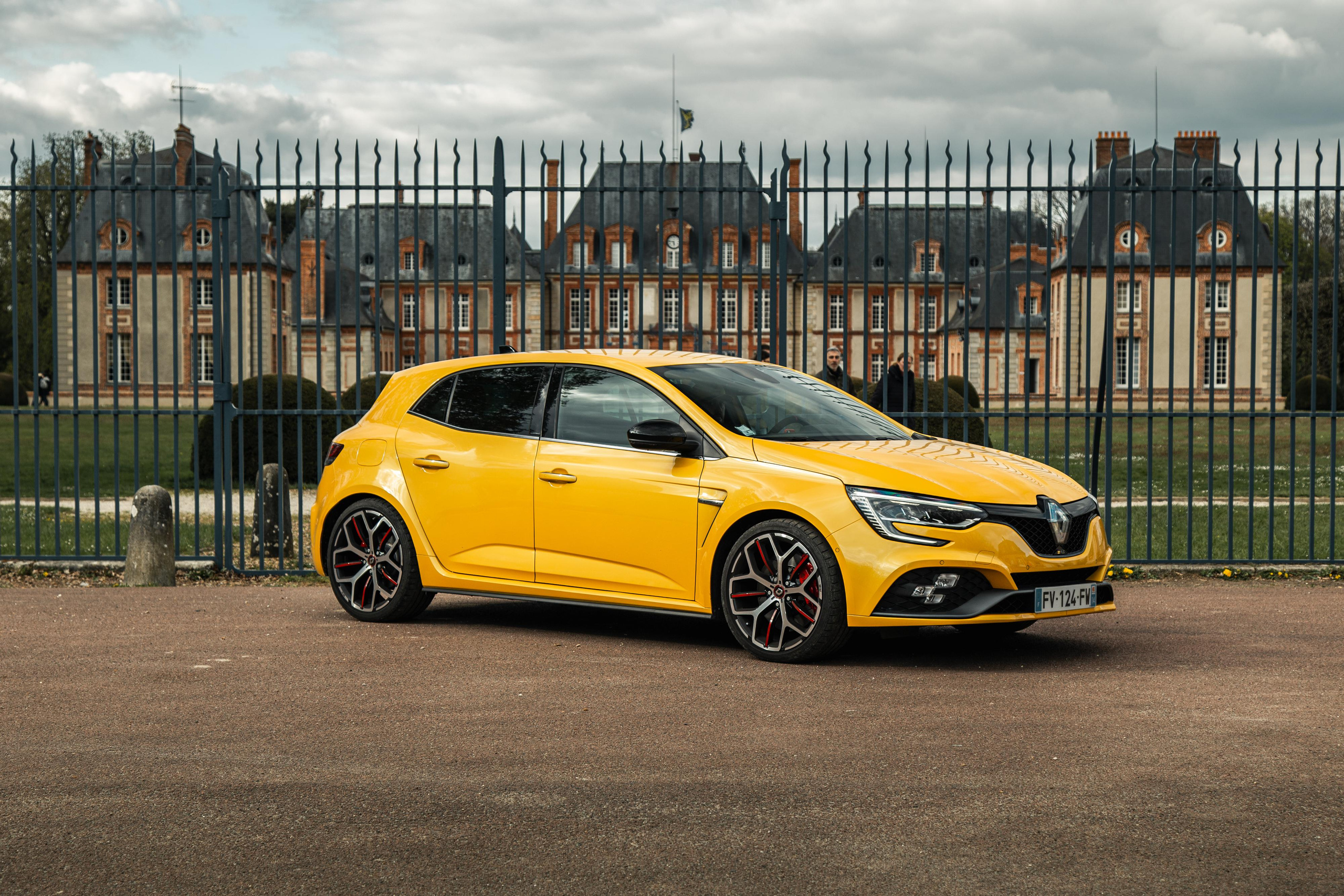 Balade avec Renault Sport. Photographer in Paris — Vitalii Motruk