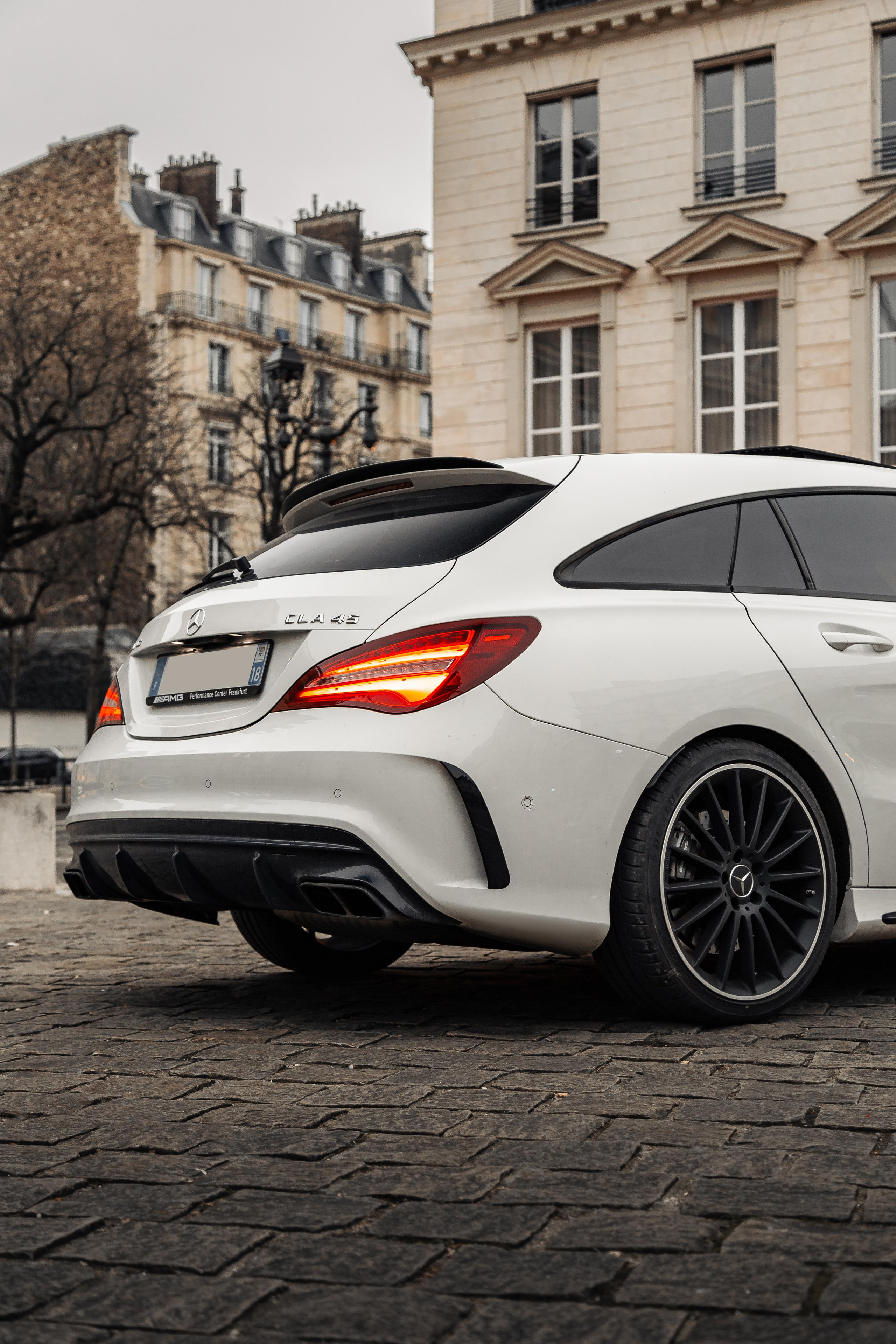 Mercedes-Benz CLA 45 AMG. Photographer in Paris — Vitalii Motruk