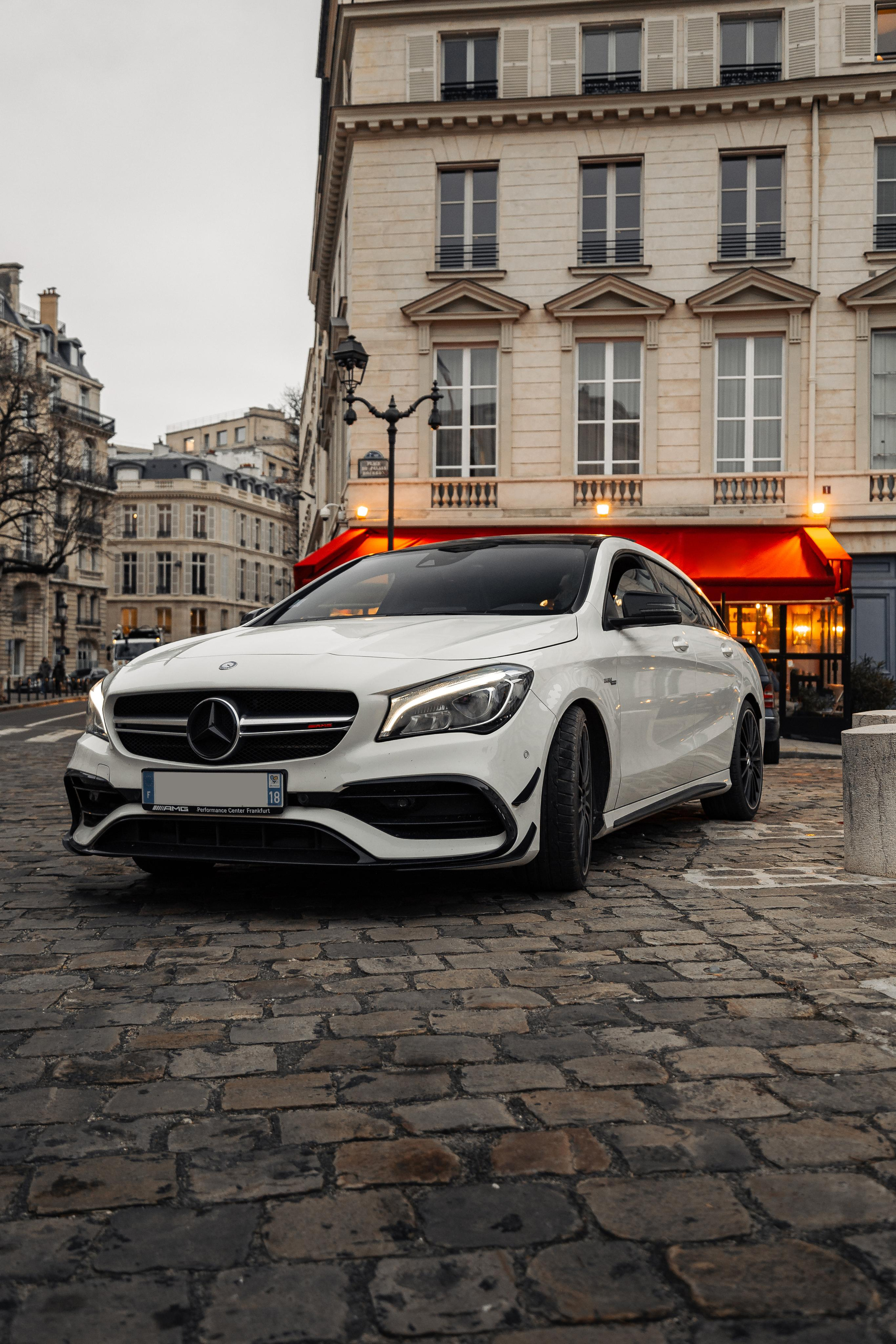 Mercedes-Benz CLA 45 AMG. Photographer in Paris — Vitalii Motruk
