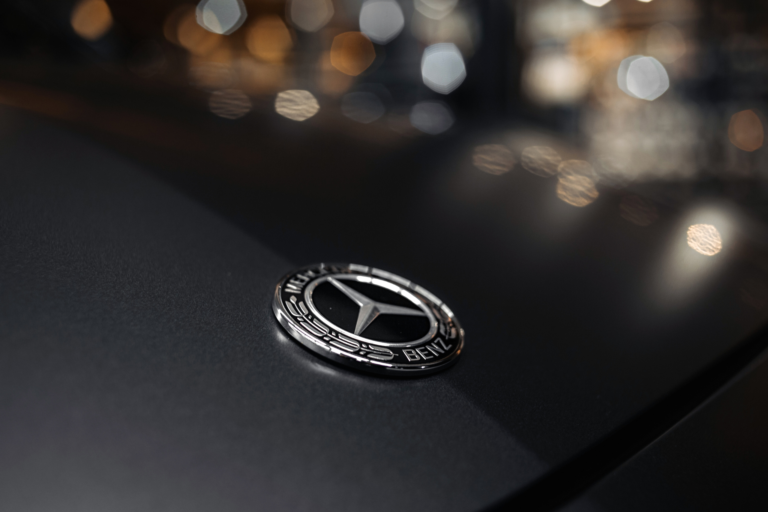 Mercedes-Benz C43 AMG. Photographer in Paris — Vitalii Motruk