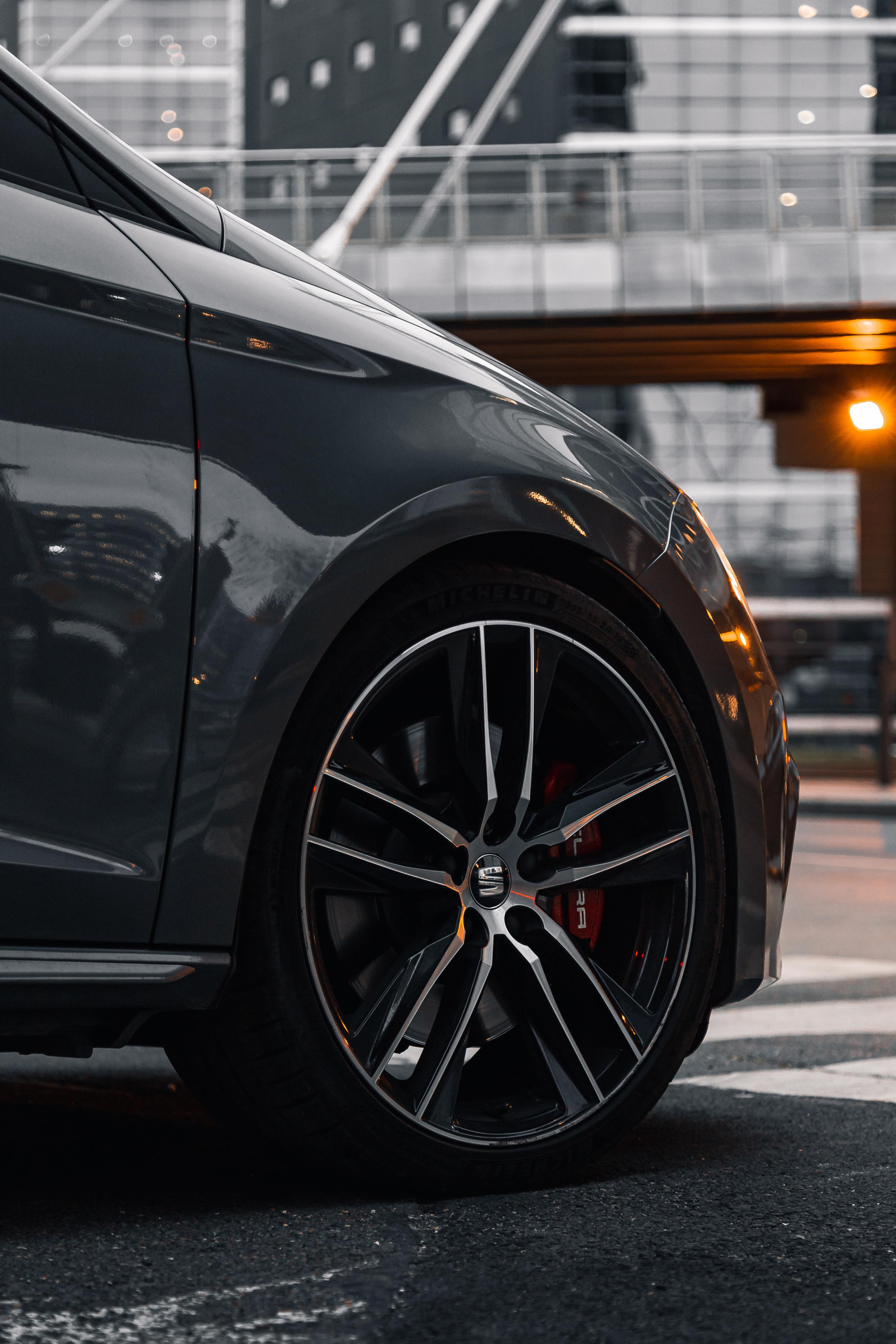 Seat Cupra. Photographe de voitures à Paris — Vitalii Motruk