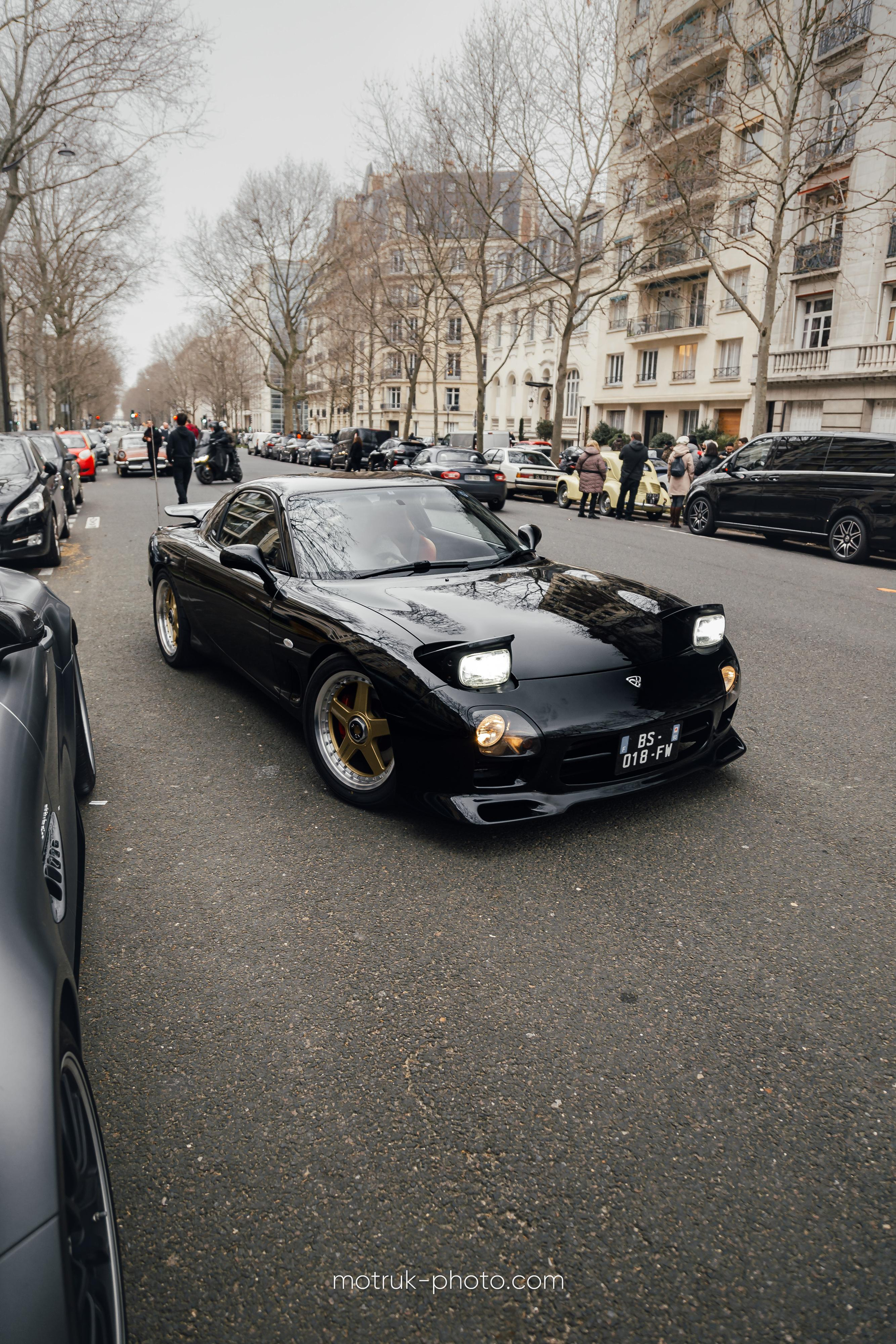 Place Vauban 23 janvier. Photographer in Paris — Vitalii Motruk