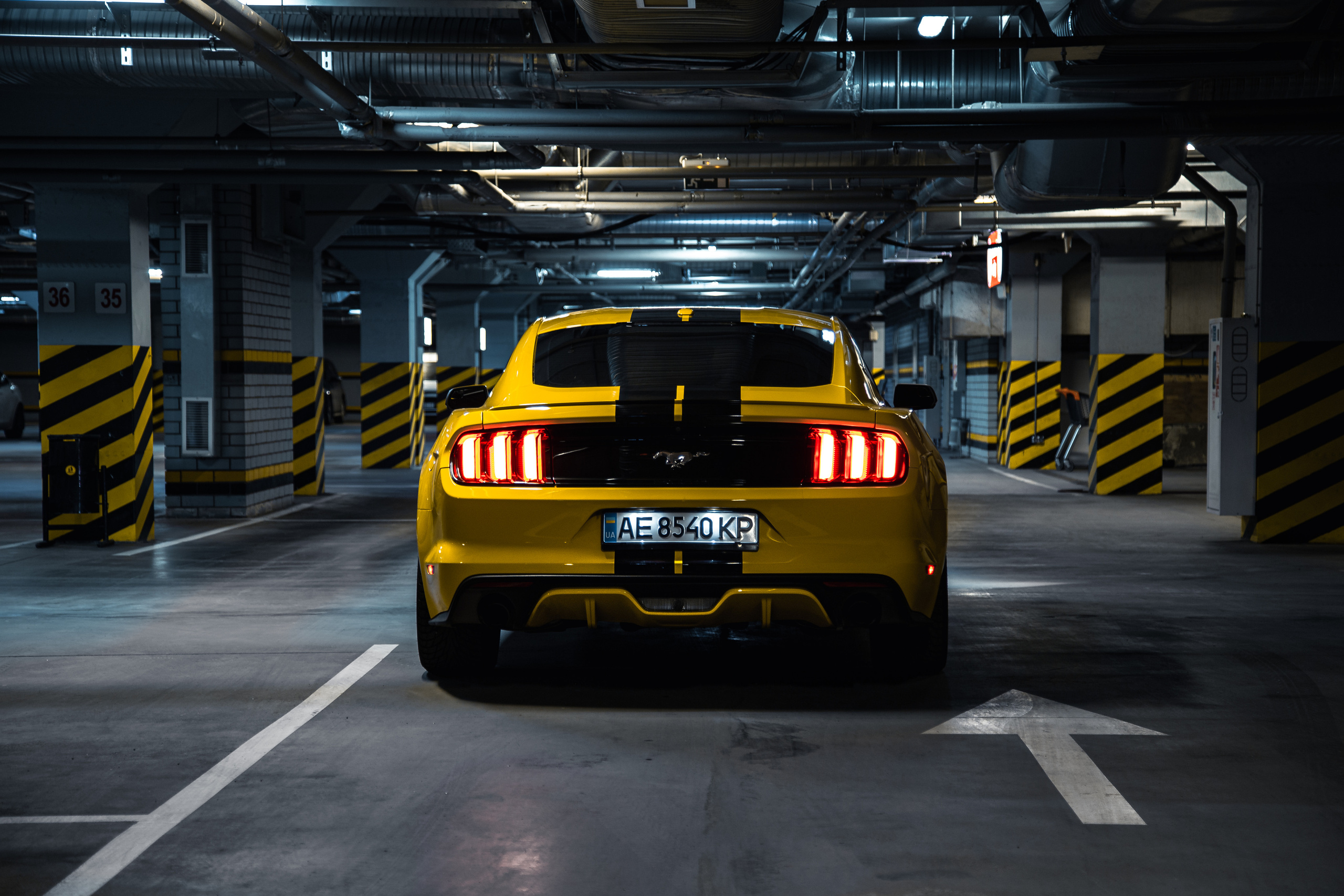 Ford Mustang. Photographe de voitures à Paris — Vitalii Motruk