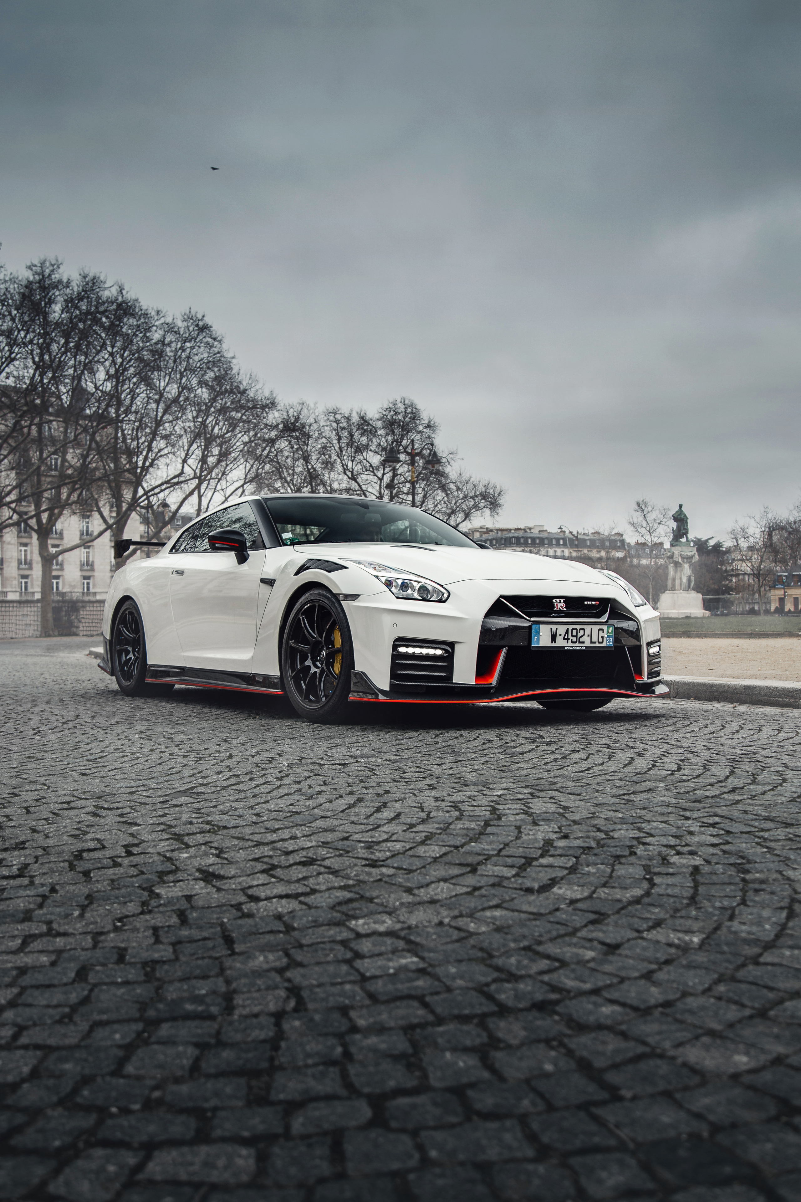 Nissan GT-R Nismo. Photographe de voitures à Paris — Vitalii Motruk