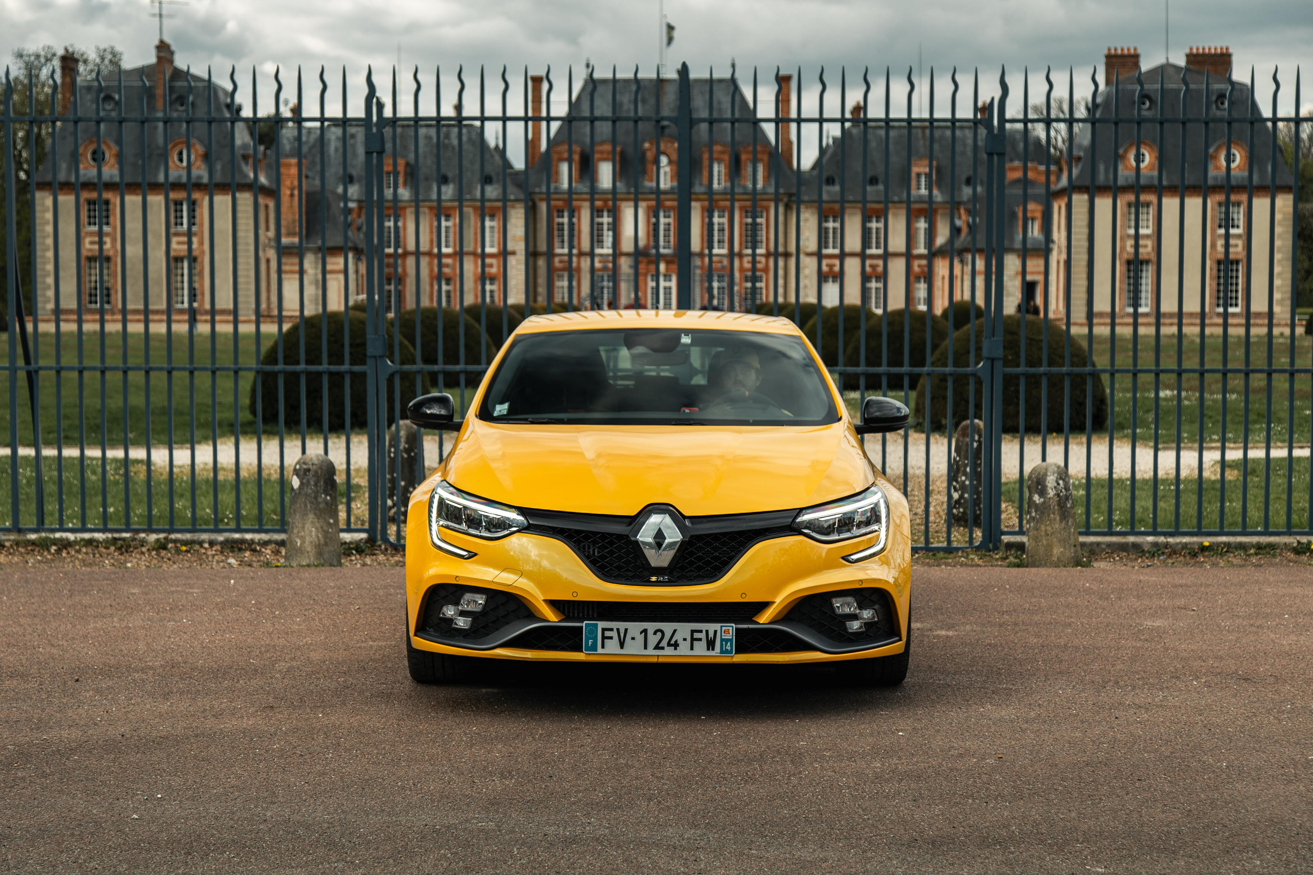 Balade avec Renault Sport. Photographer in Paris — Vitalii Motruk