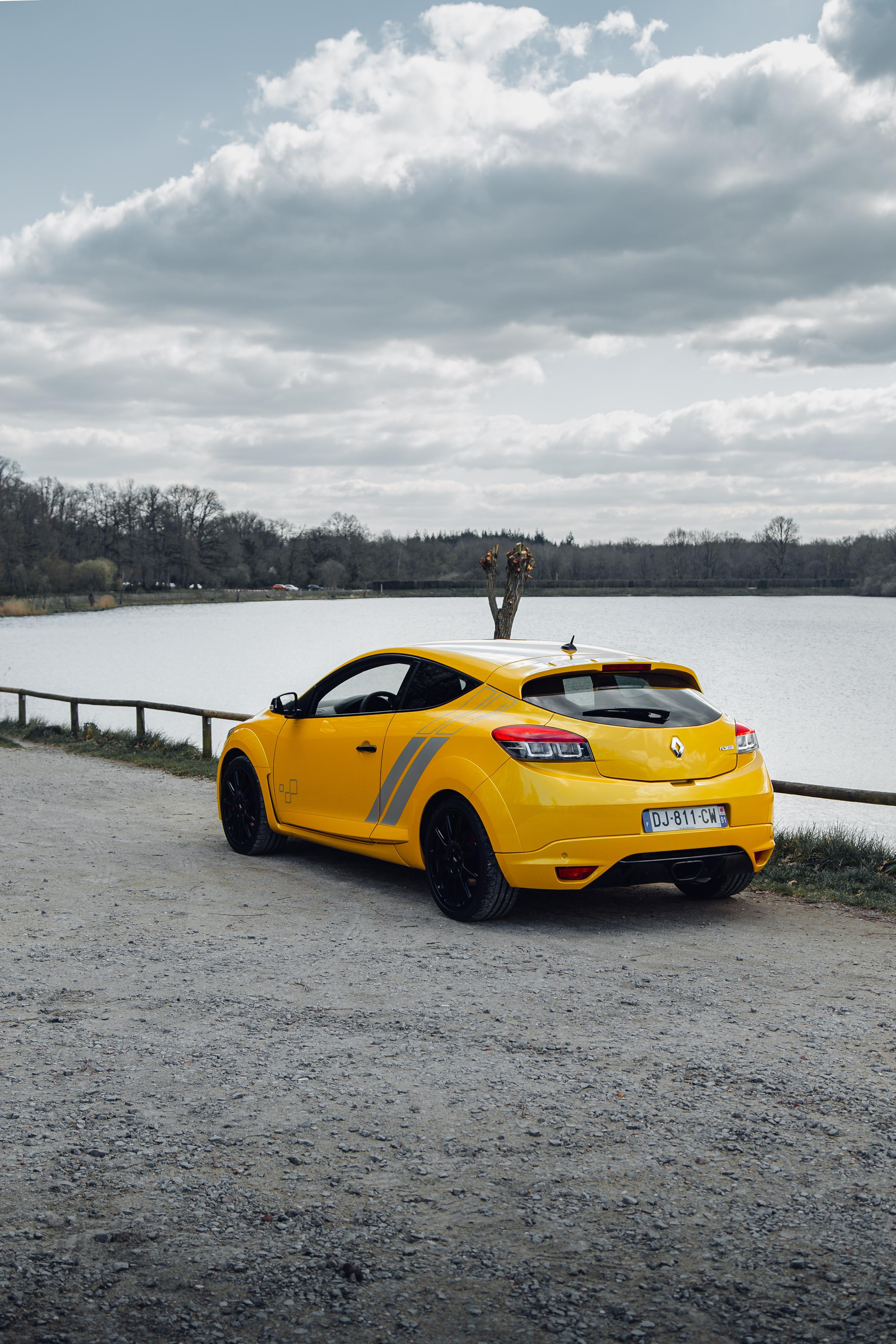Balade avec Renault Sport. Photographer in Paris — Vitalii Motruk