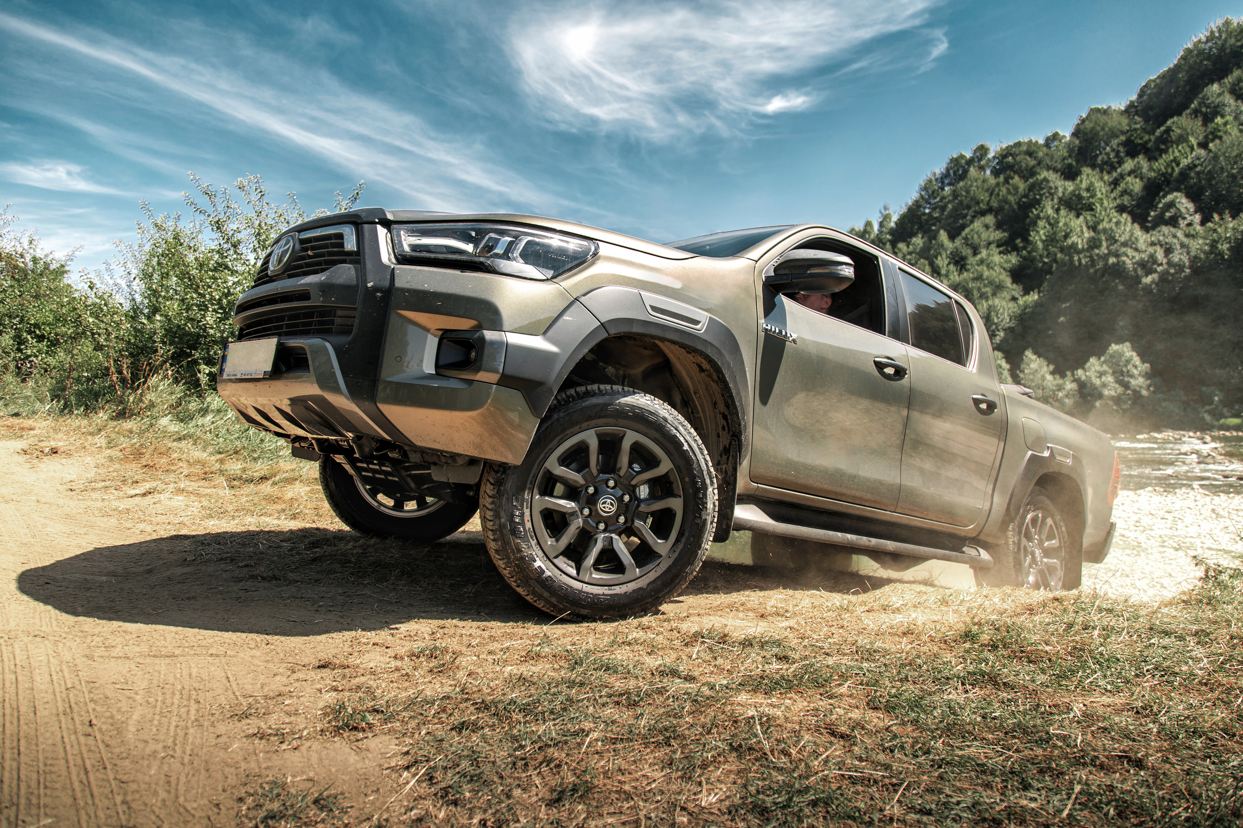 Toyota in the Carpathians. Photographer in Paris — Vitalii Motruk