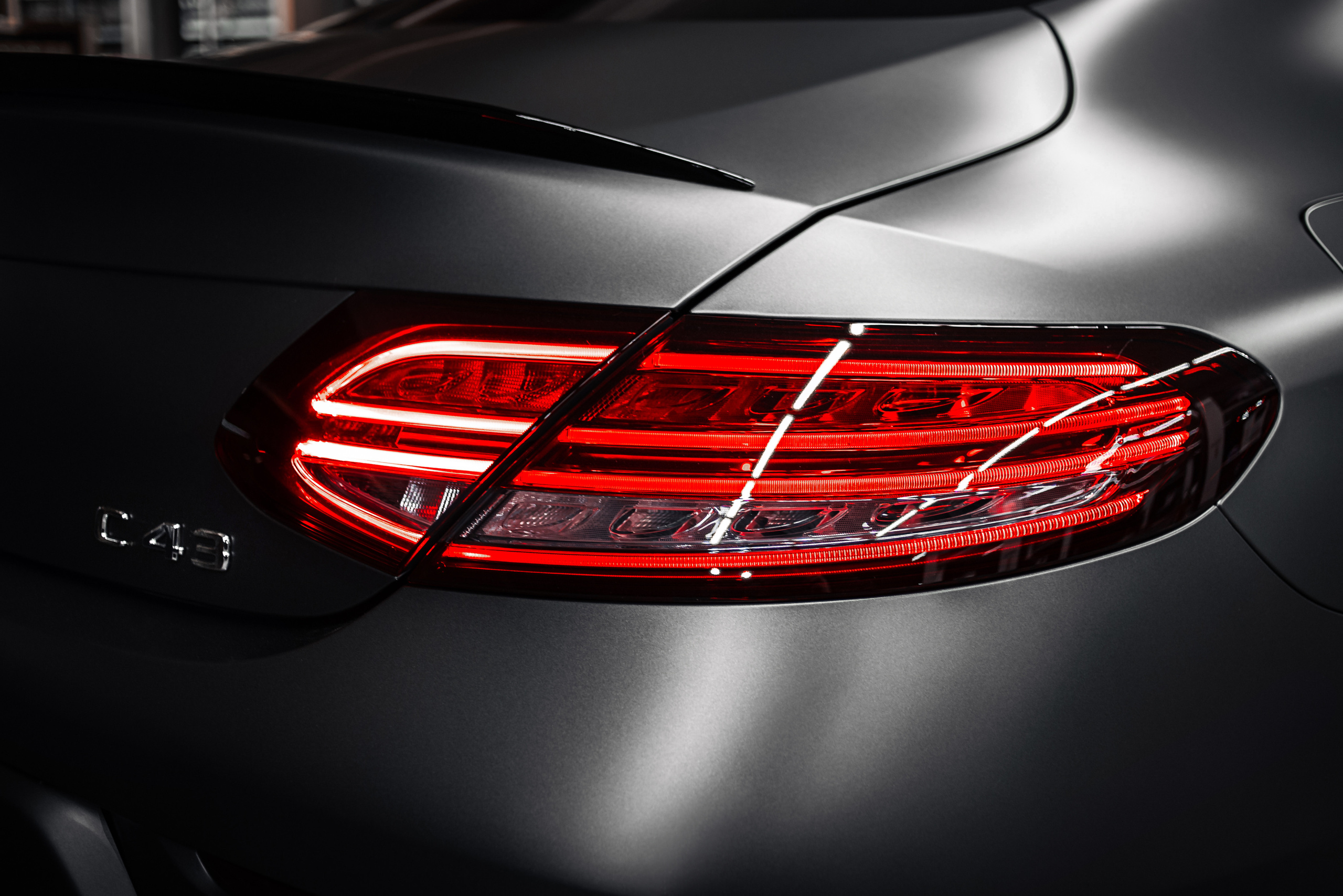 Mercedes-Benz C43 AMG. Photographer in Paris — Vitalii Motruk