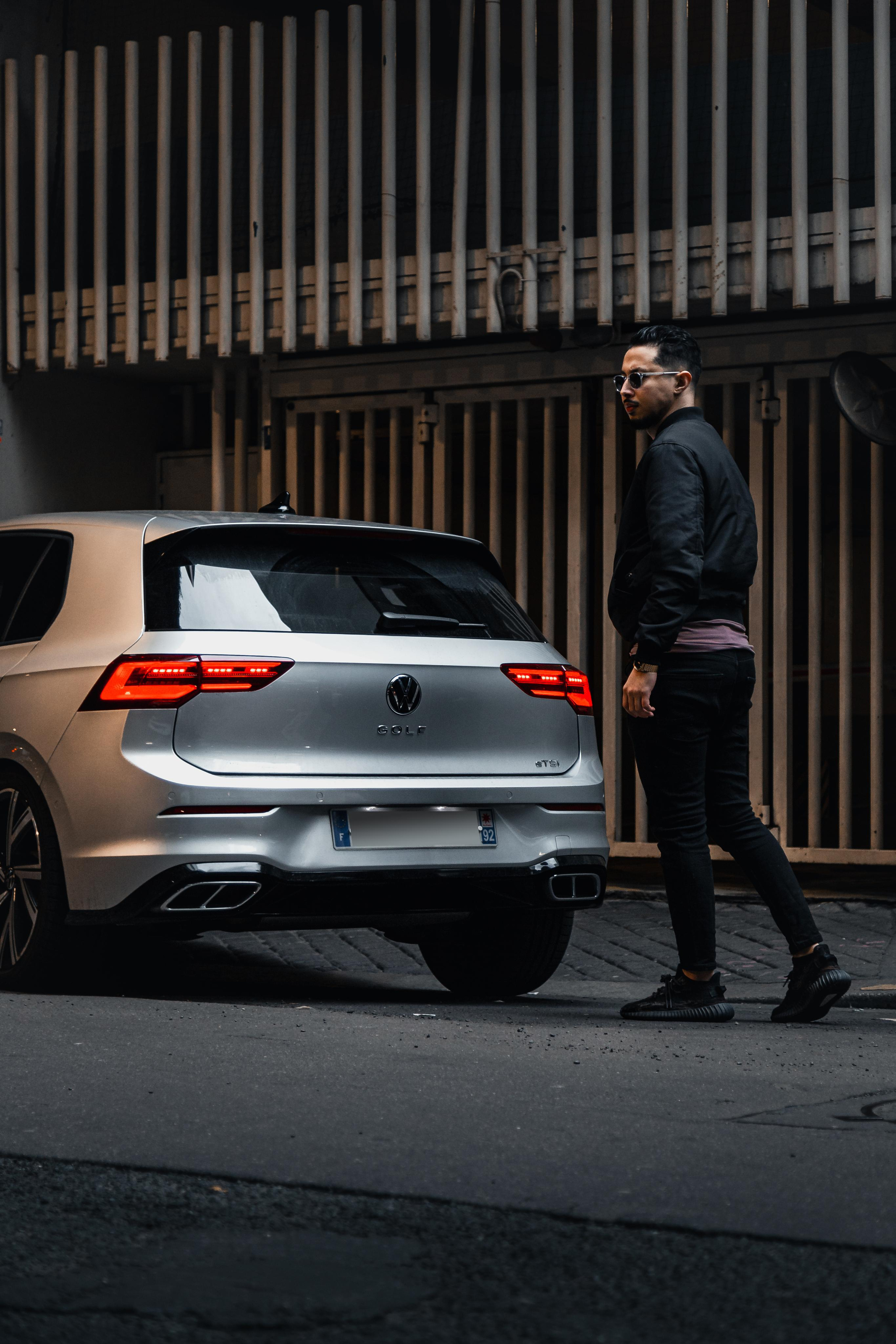 Hamza x Golf 8 R-line. Photographer in Paris — Vitalii Motruk