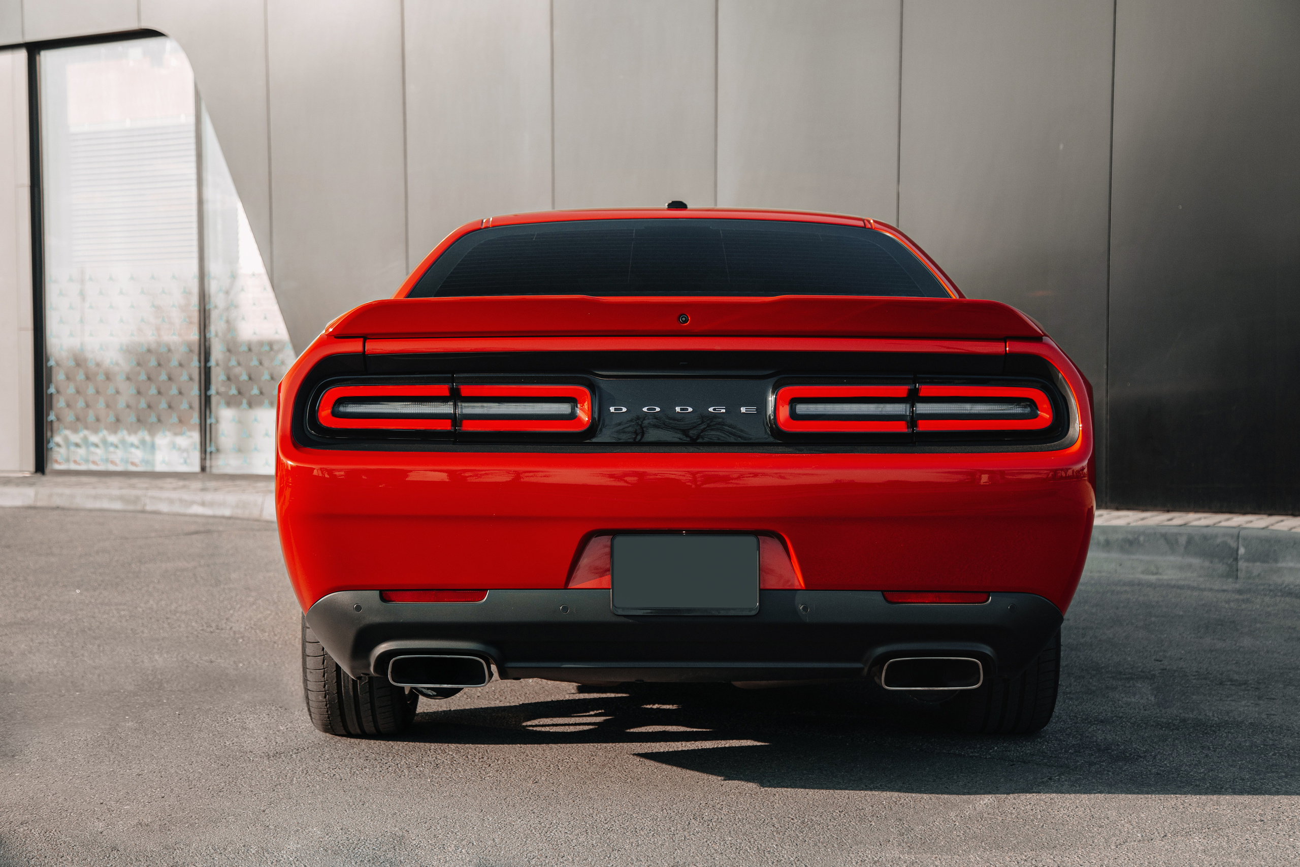 Dodge Challenger. Photographer in Paris — Vitalii Motruk