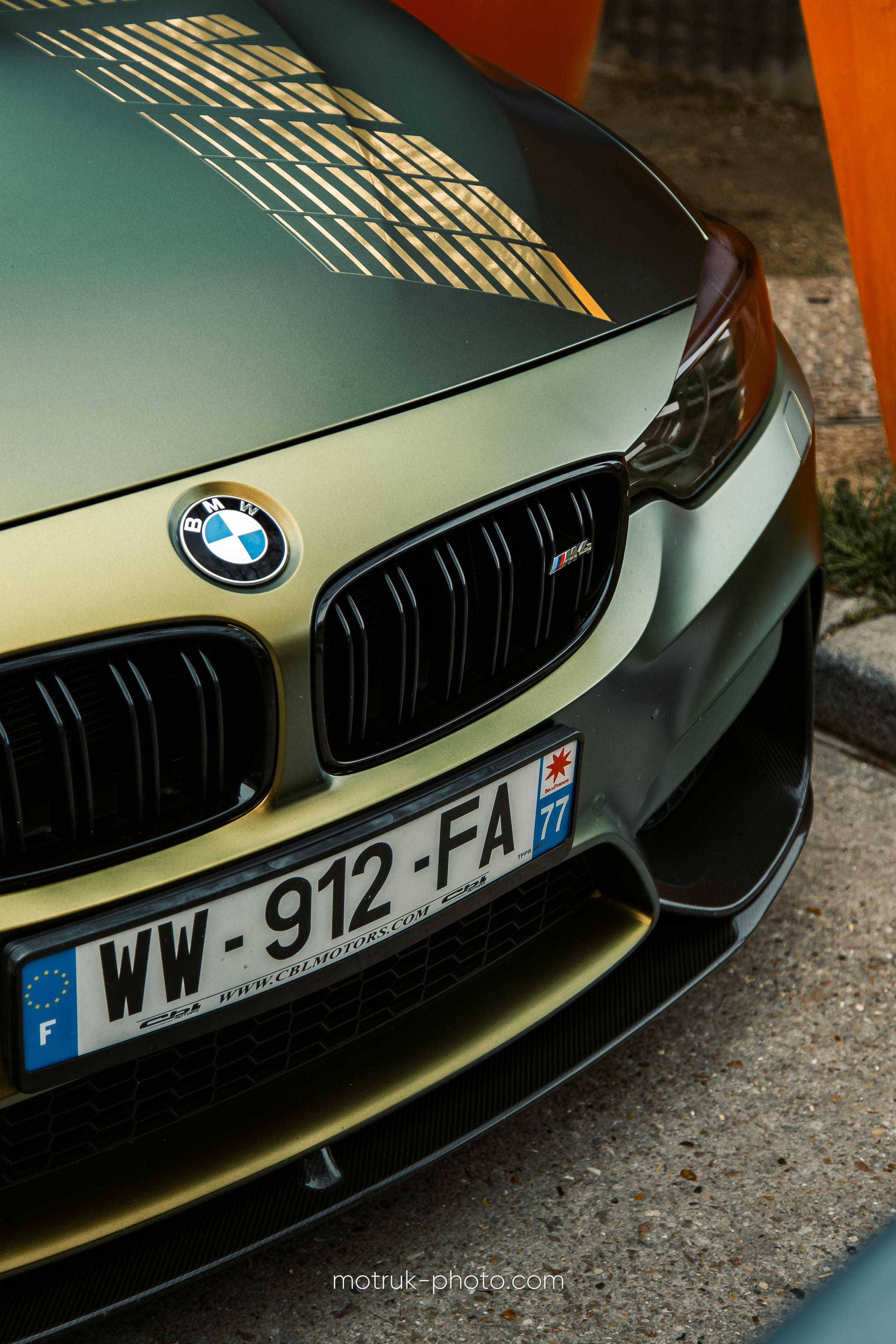 Place Vauban 23 janvier. Photographer in Paris — Vitalii Motruk