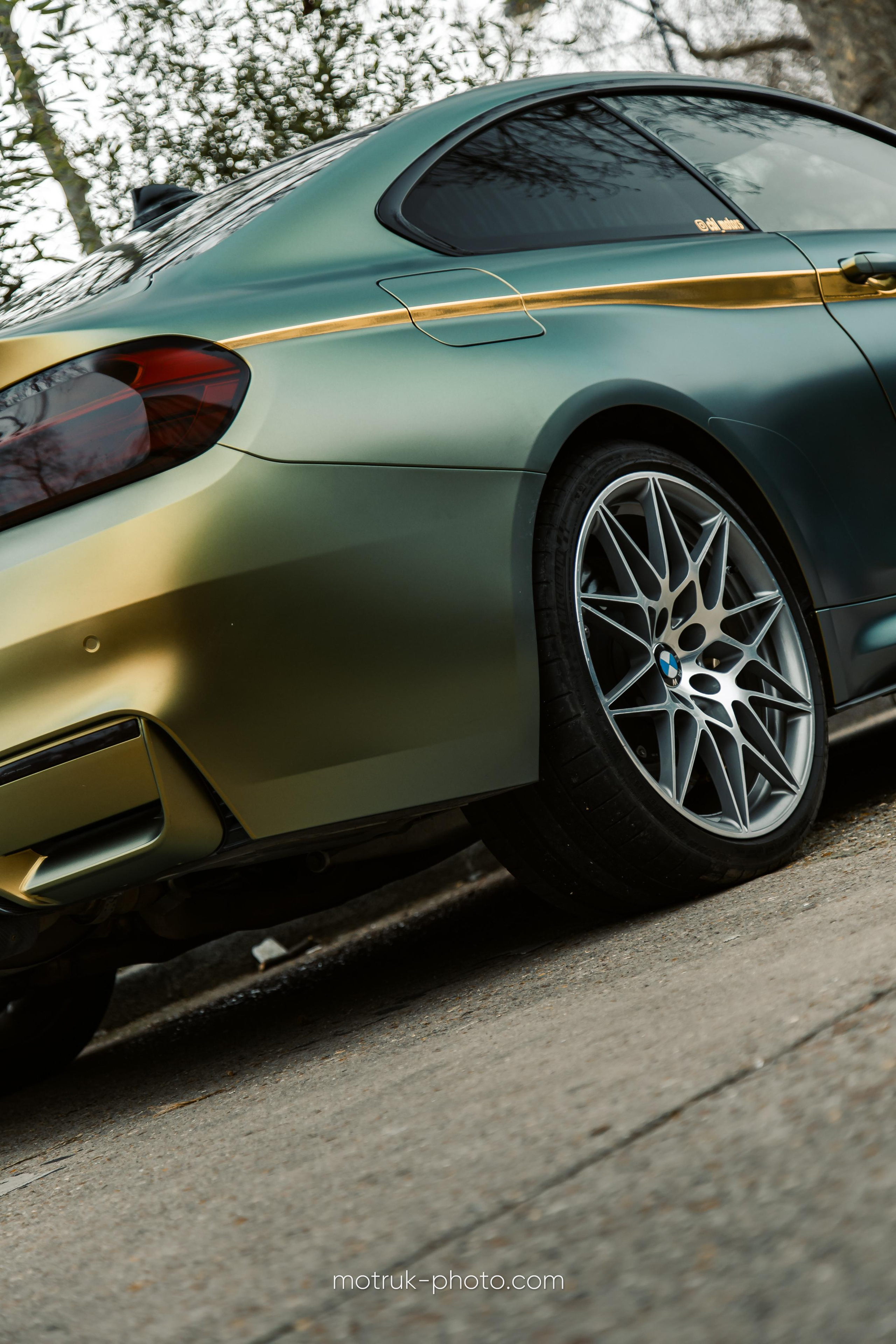 Place Vauban 23 janvier. Photographer in Paris — Vitalii Motruk