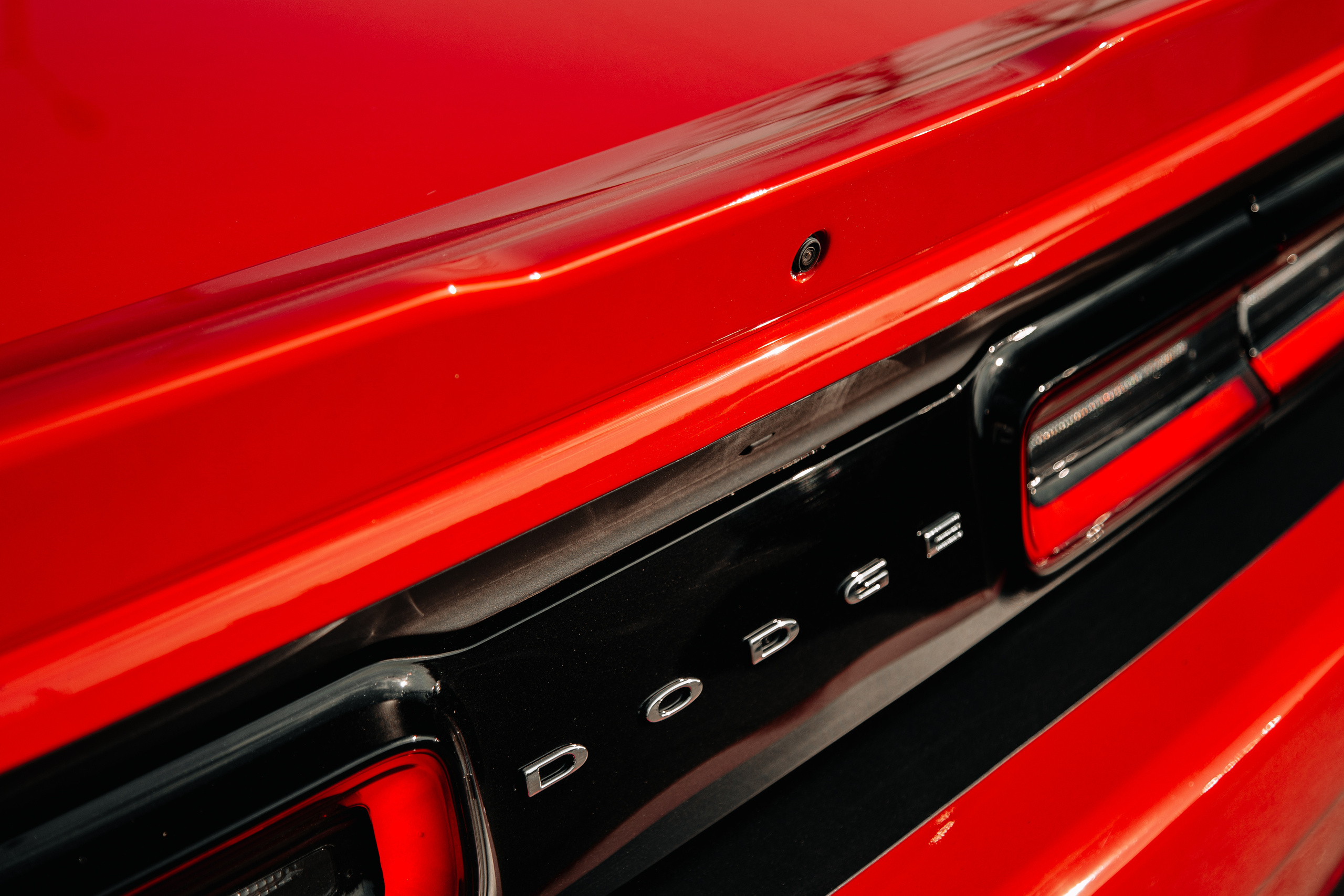 Dodge Challenger. Photographer in Paris — Vitalii Motruk