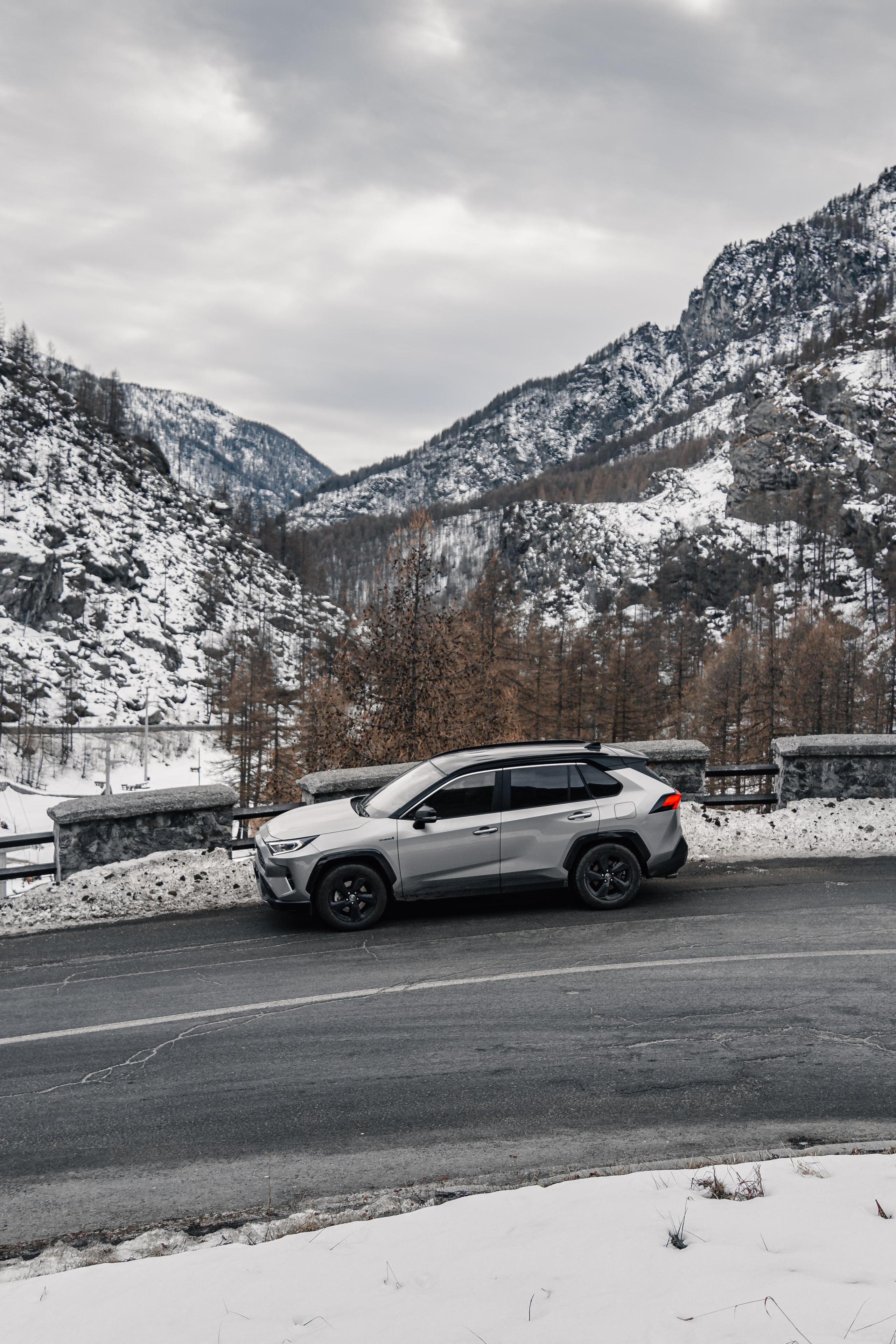 Toyota RAV4. Photographer in Paris — Vitalii Motruk