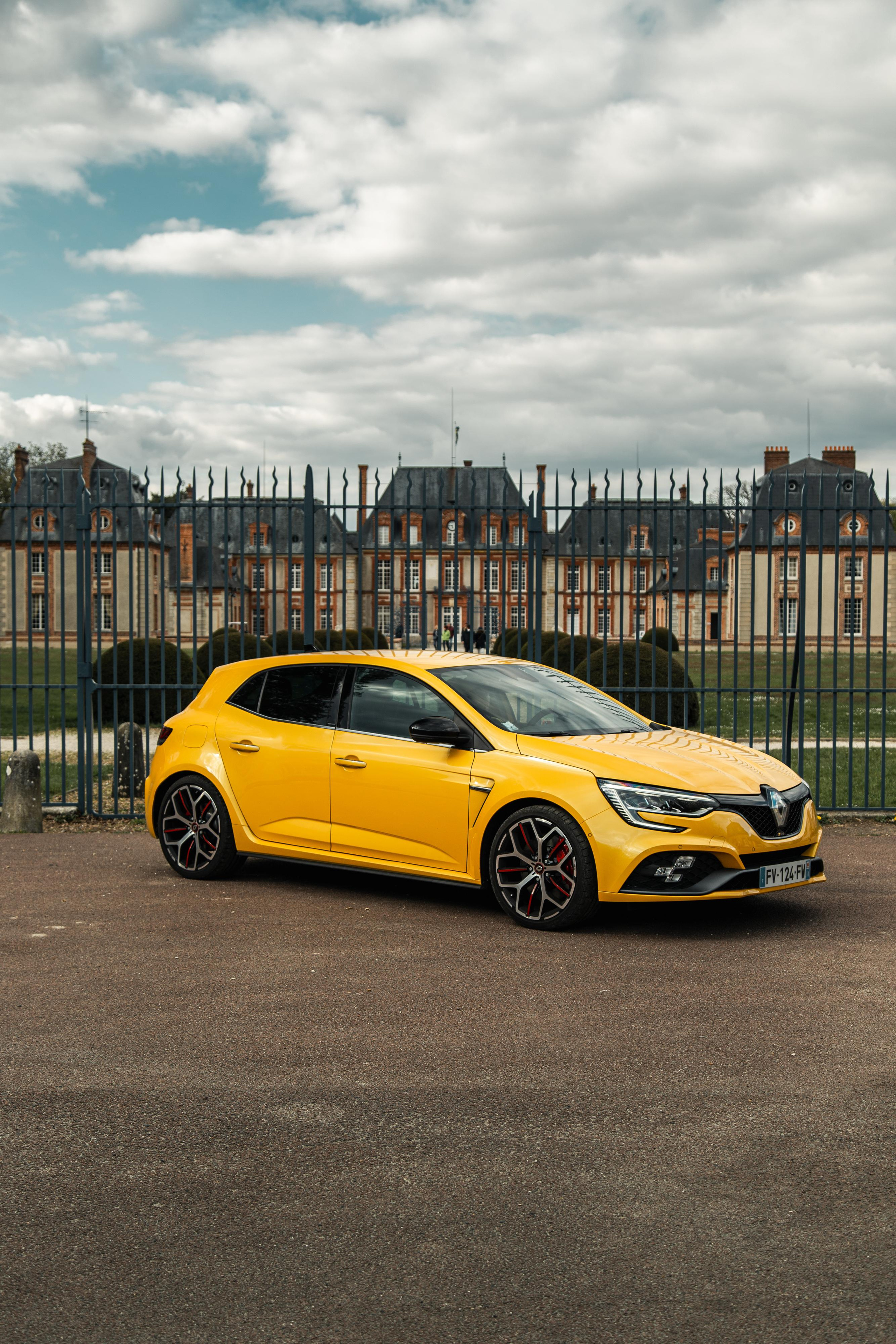 Balade avec Renault Sport. Photographer in Paris — Vitalii Motruk