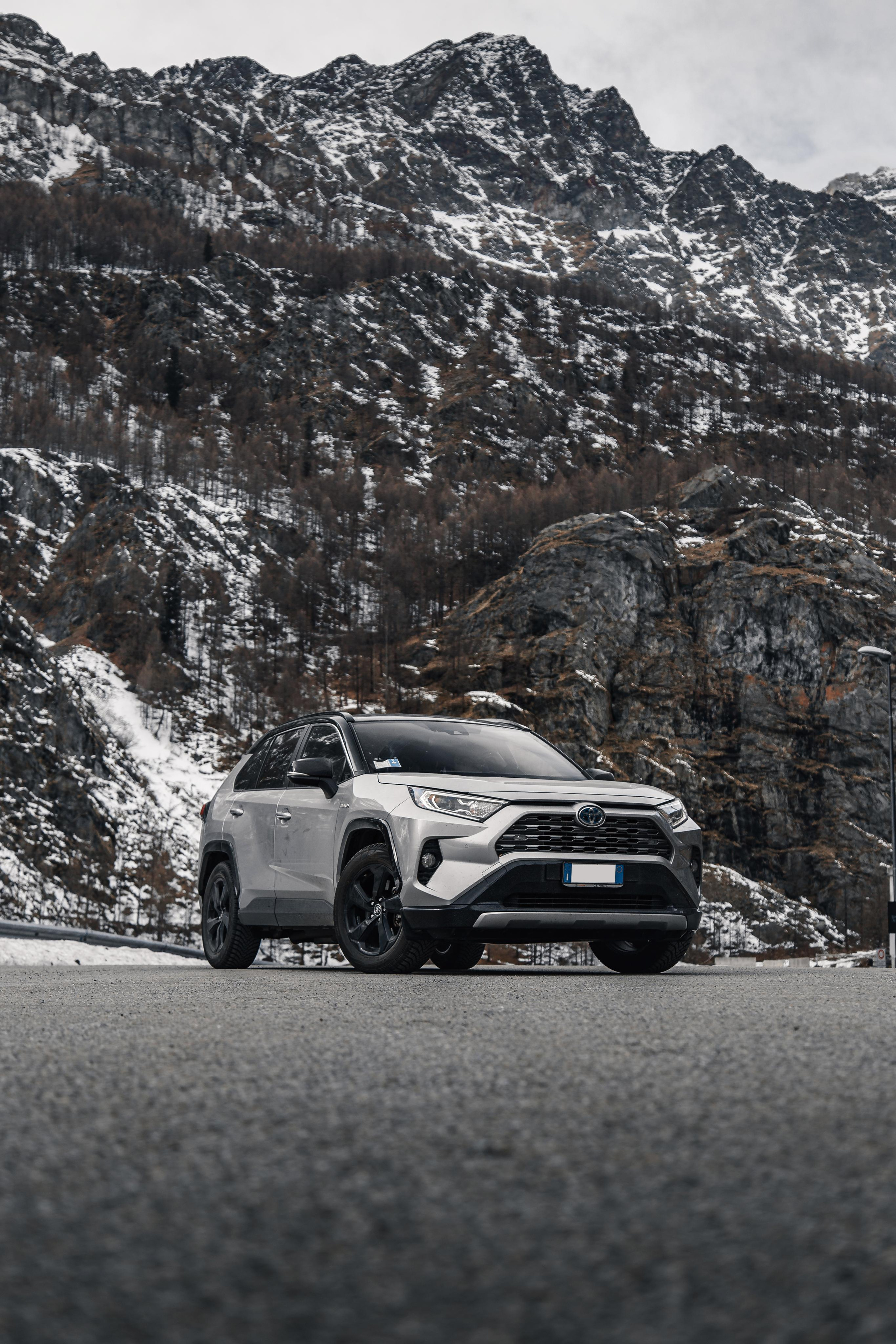 Toyota RAV4. Photographer in Paris — Vitalii Motruk