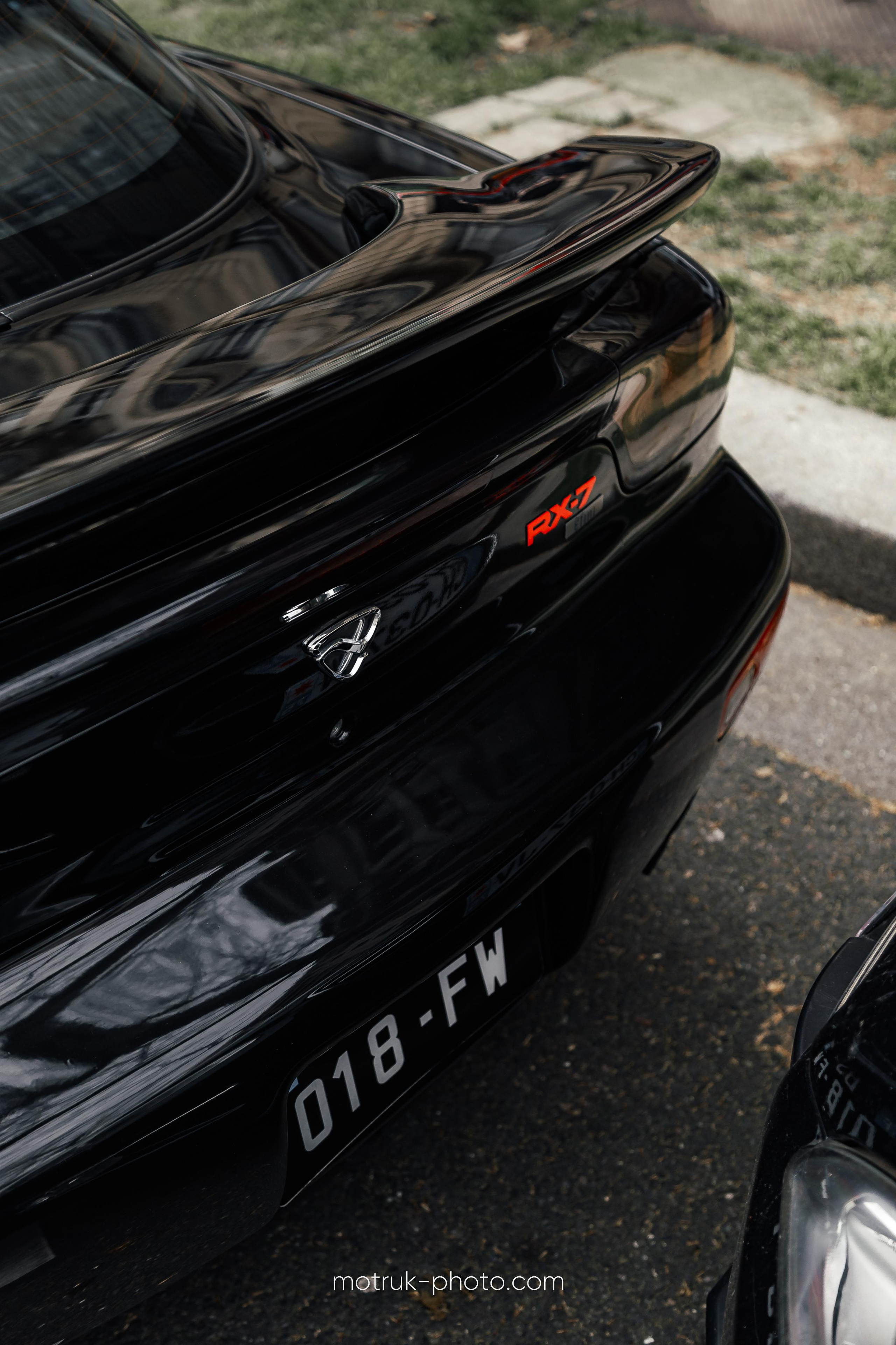 Place Vauban 23 janvier. Photographer in Paris — Vitalii Motruk