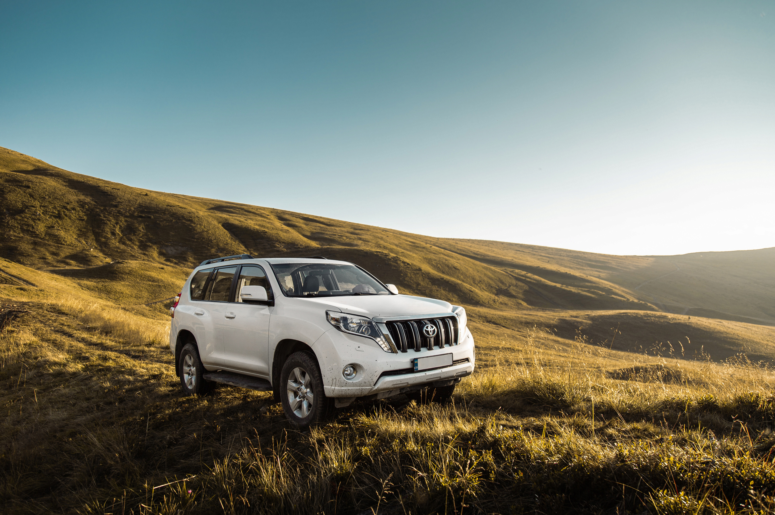 Toyota in the Carpathians. Photographer in Paris — Vitalii Motruk