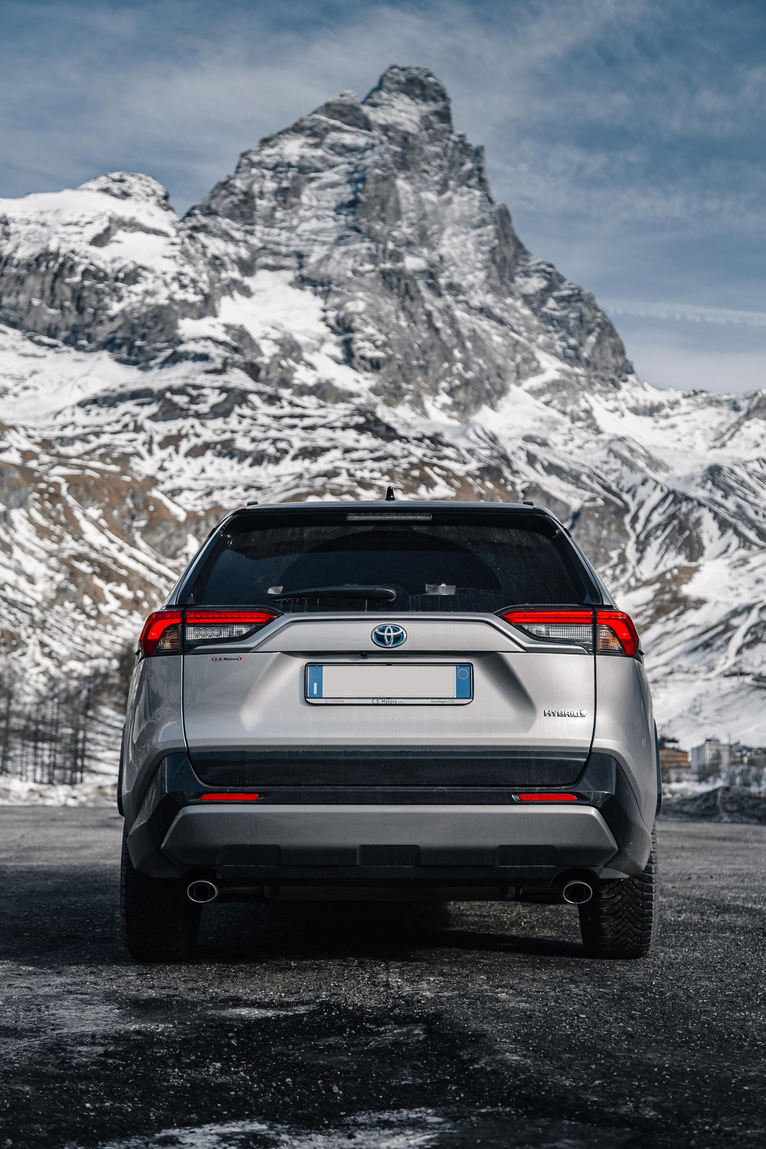 Toyota RAV4. Photographer in Paris — Vitalii Motruk