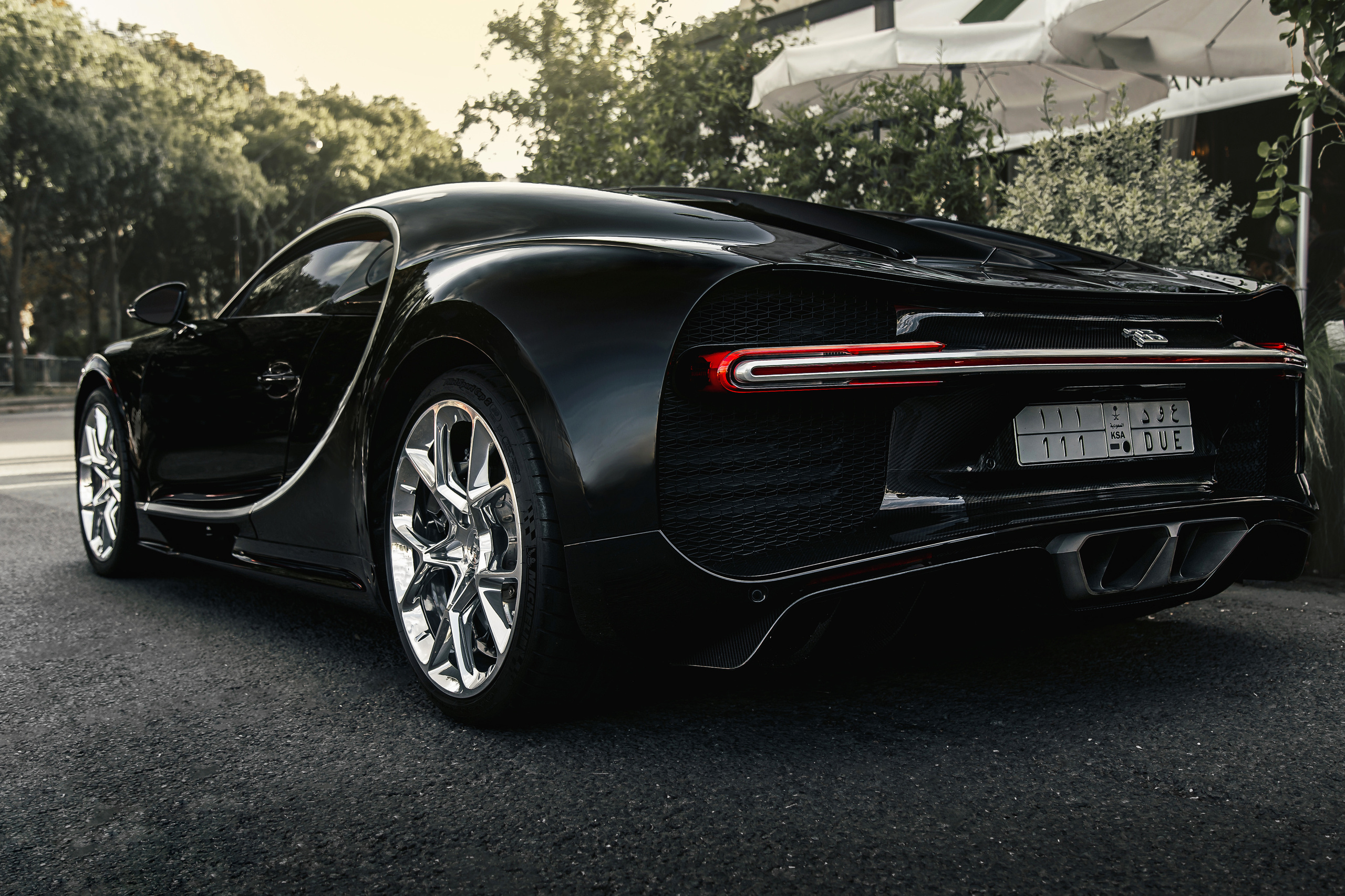 Street photo in Paris. Photographe de voitures à Paris — Vitalii Motruk