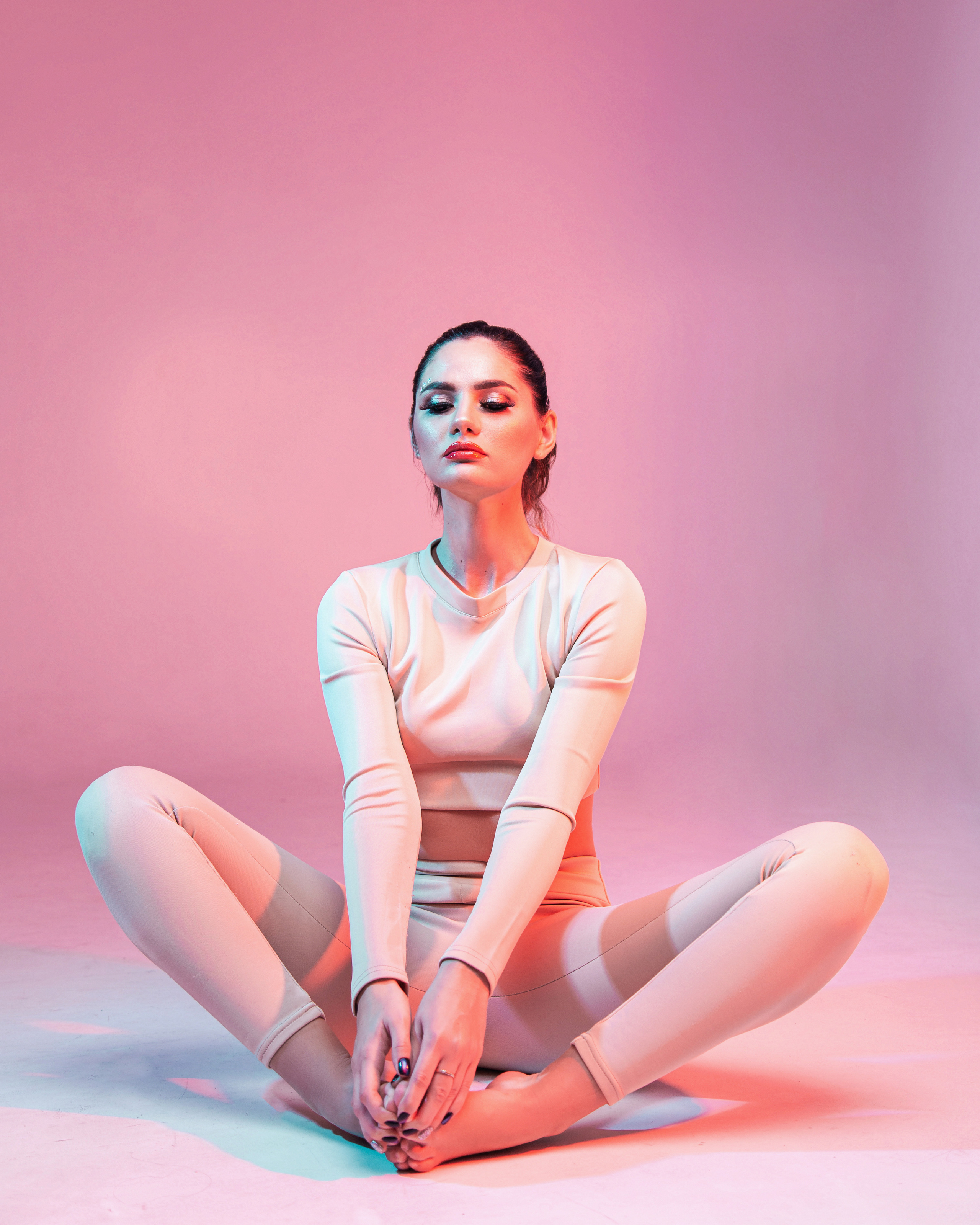 Tania. Photographe de voitures à Paris — Vitalii Motruk