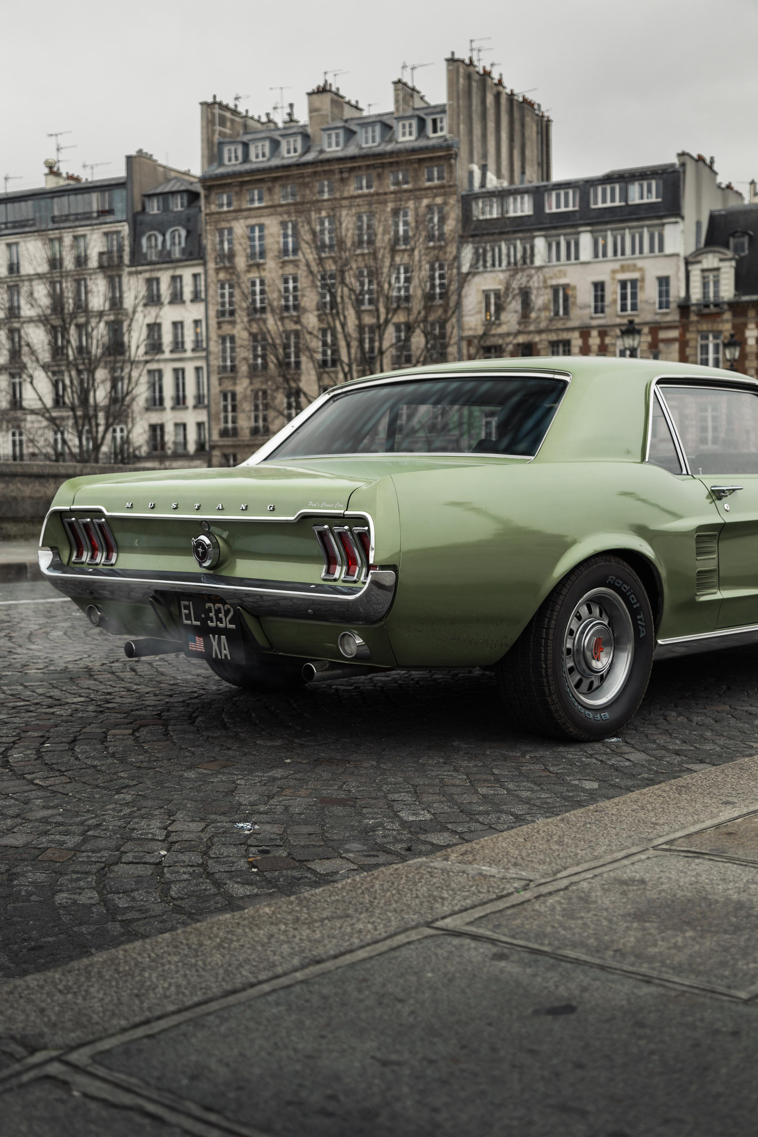 Ford Mustang '67. Photographe de voitures à Paris — Vitalii Motruk