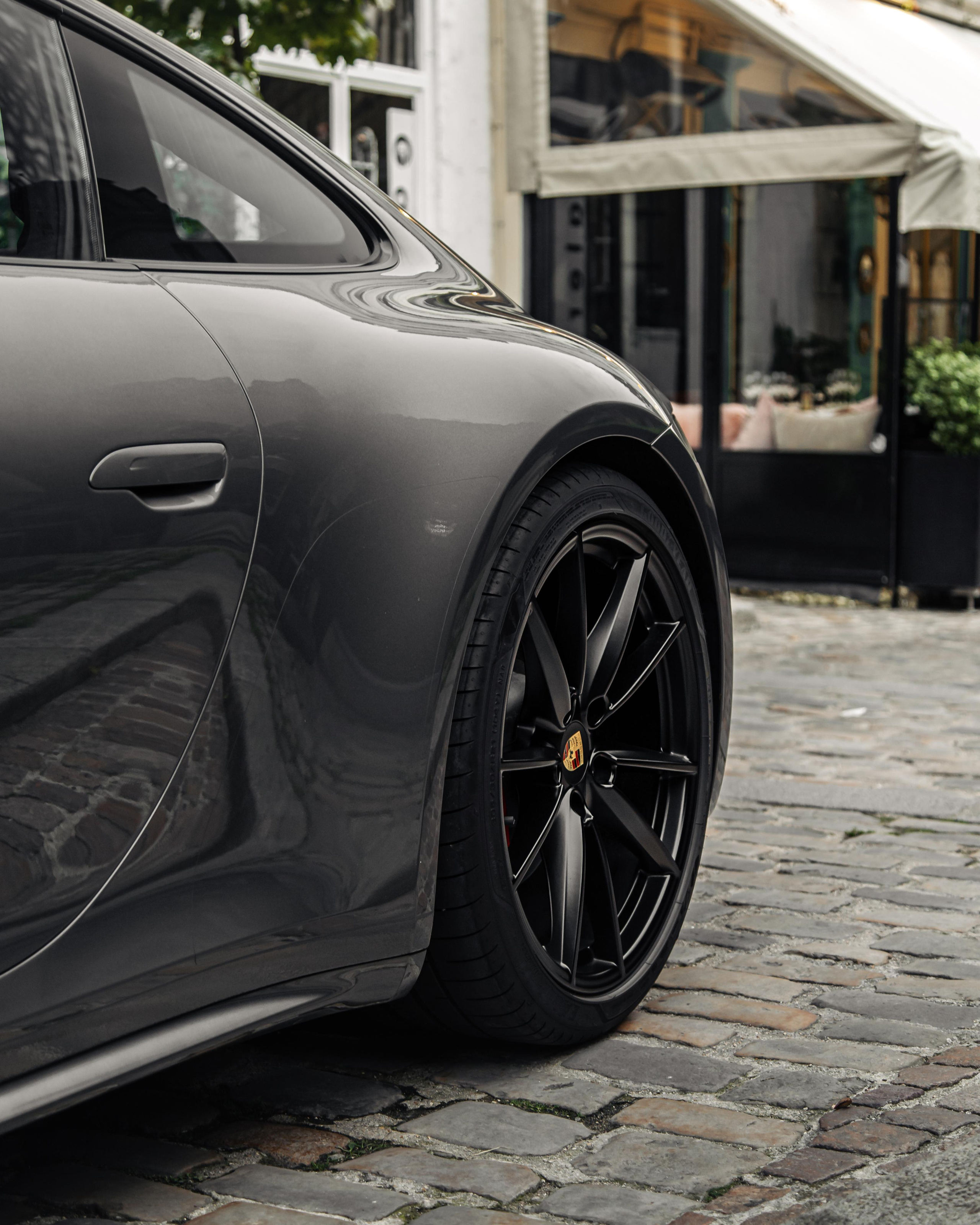 Porsche 911 Carrera S. Photographer in Paris — Vitalii Motruk