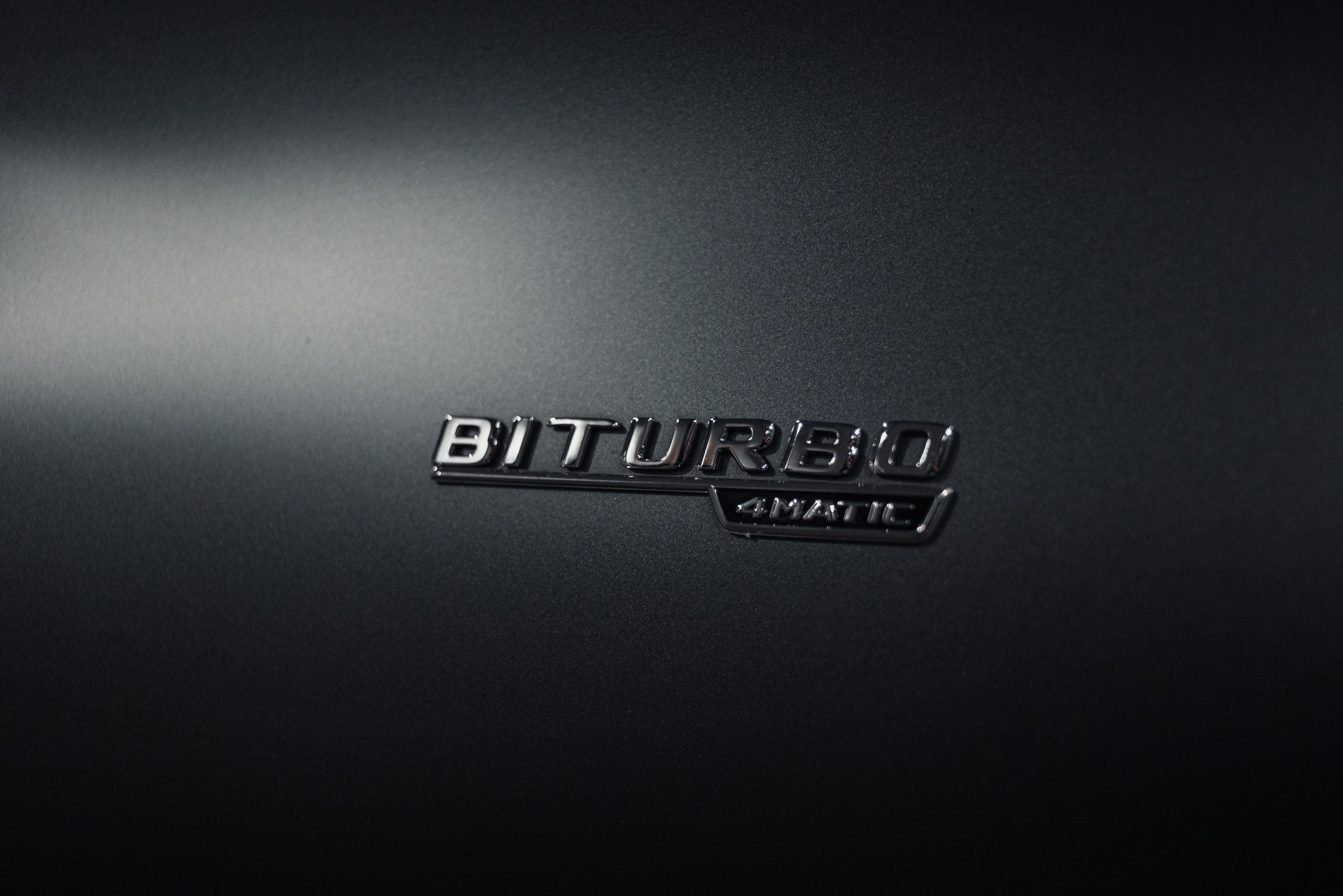 Mercedes-Benz C43 AMG. Photographer in Paris — Vitalii Motruk