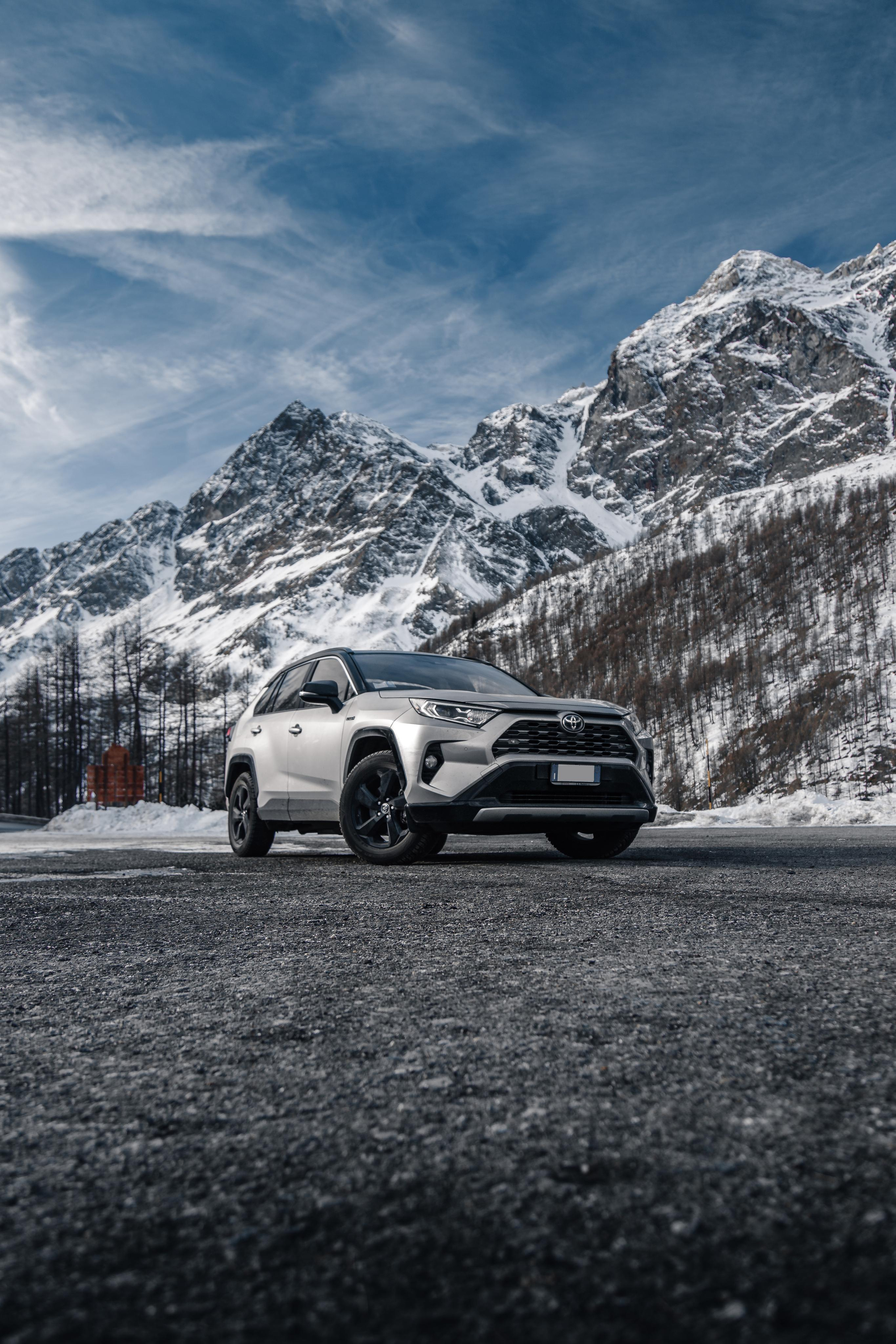 Toyota RAV4. Photographer in Paris — Vitalii Motruk