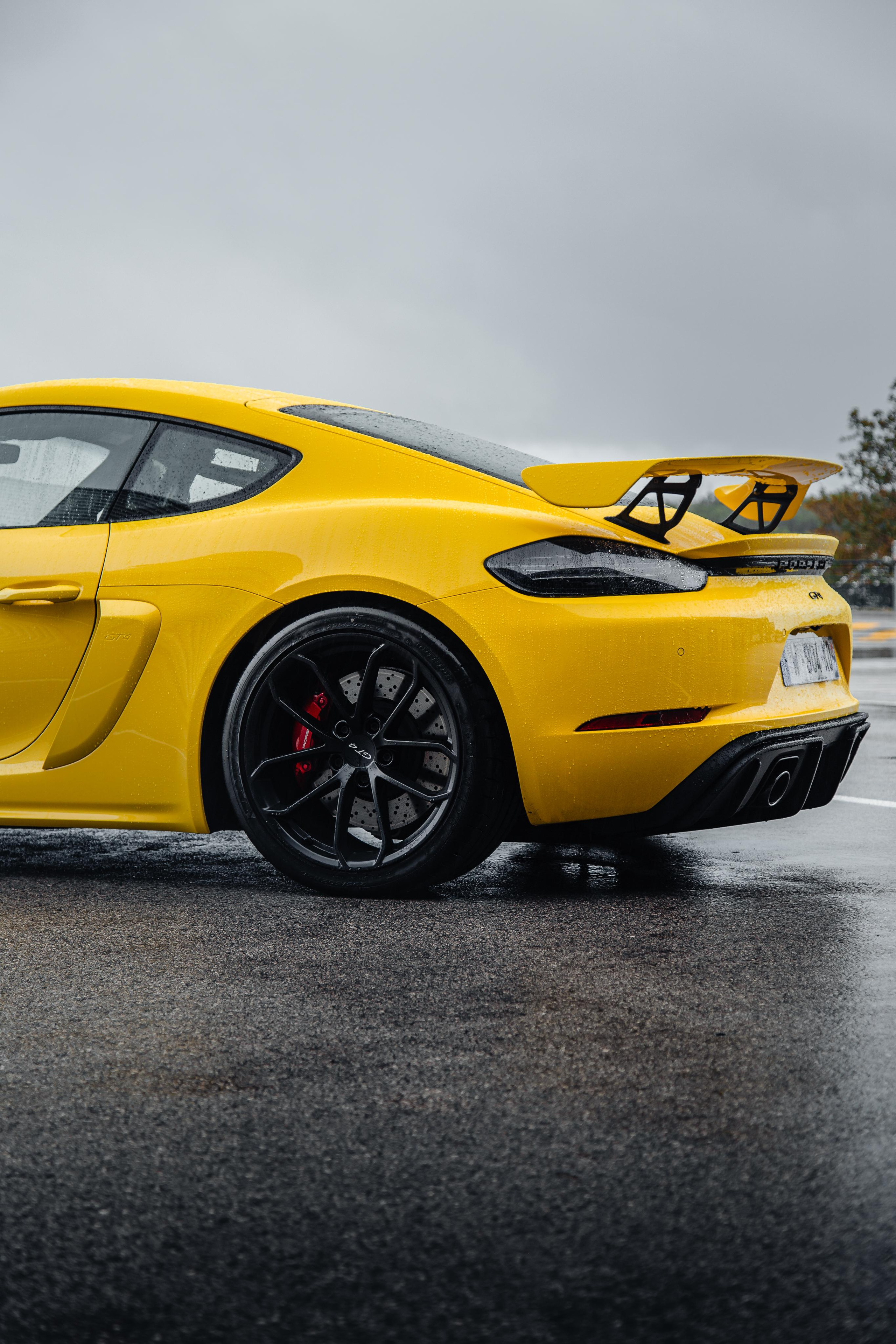 Porsche 718 GT4. Photographer in Paris — Vitalii Motruk