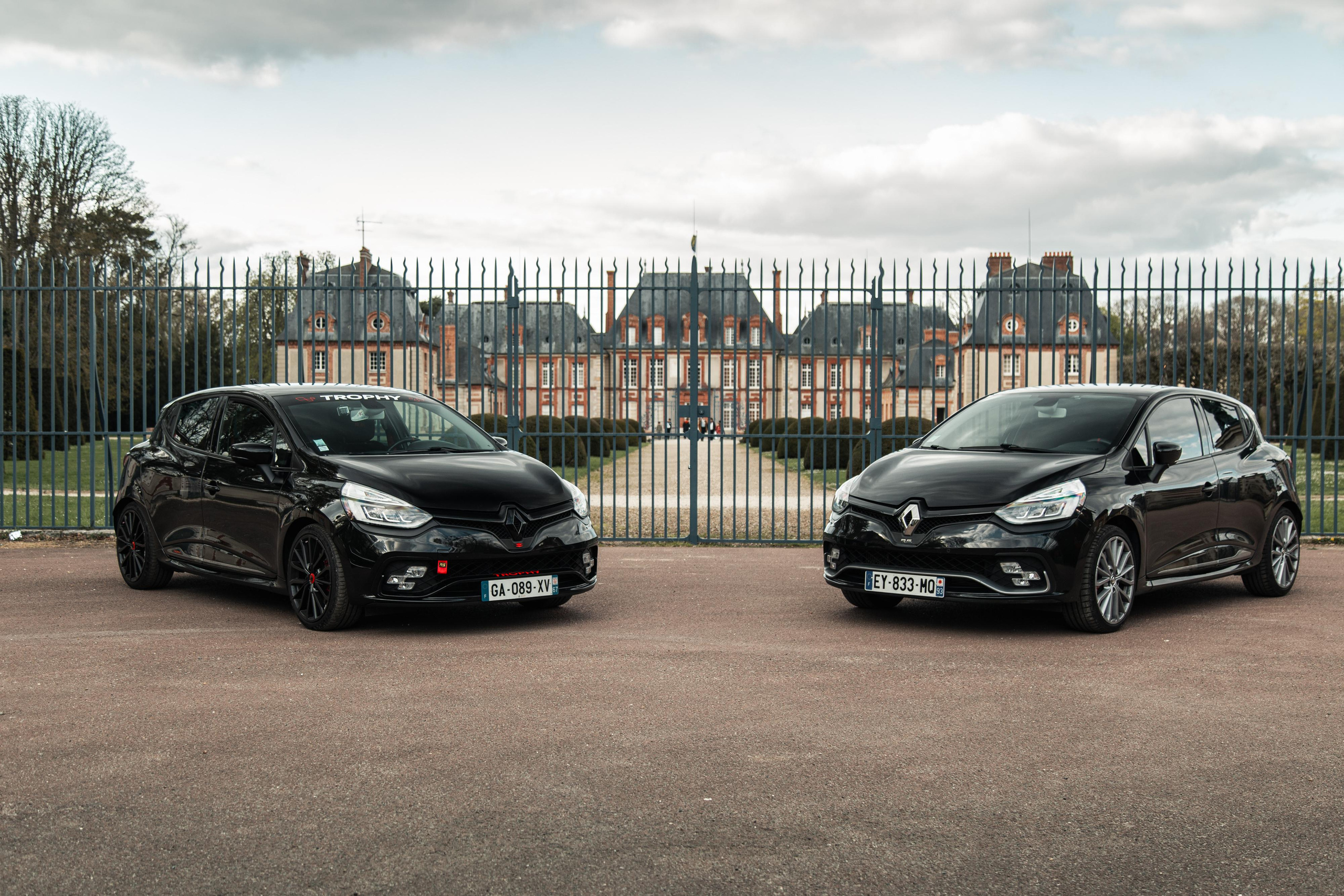 Balade avec Renault Sport. Photographer in Paris — Vitalii Motruk